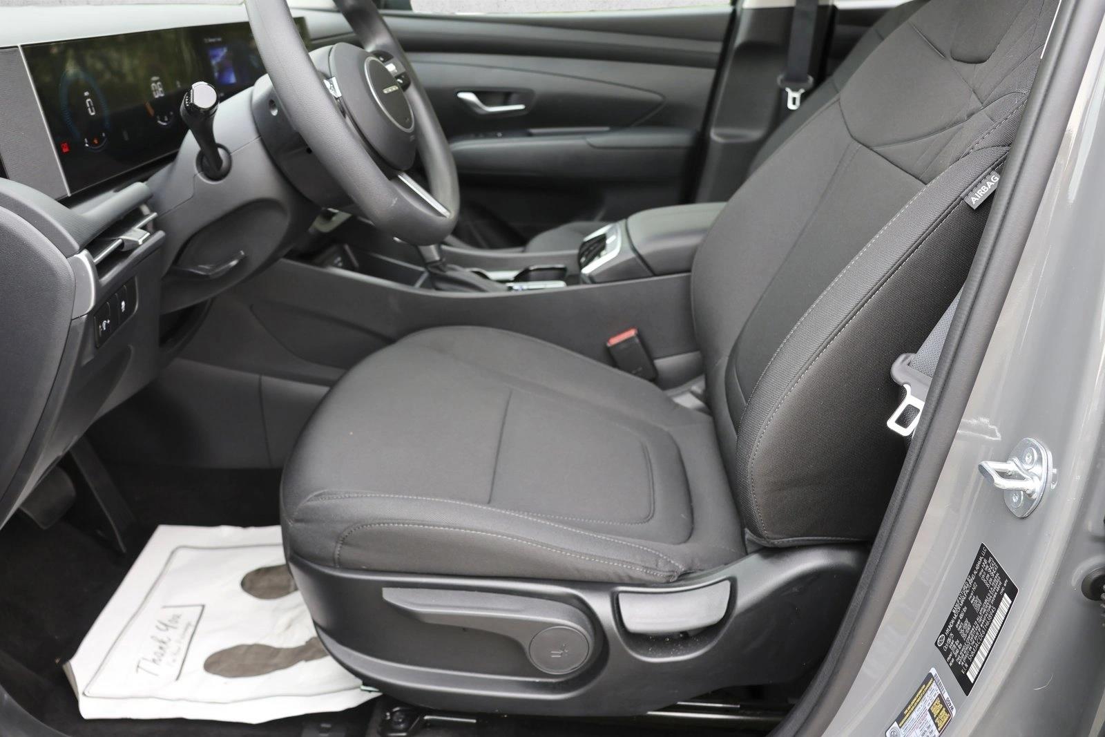 2026 Hyundai Tucson SE - Photo 11