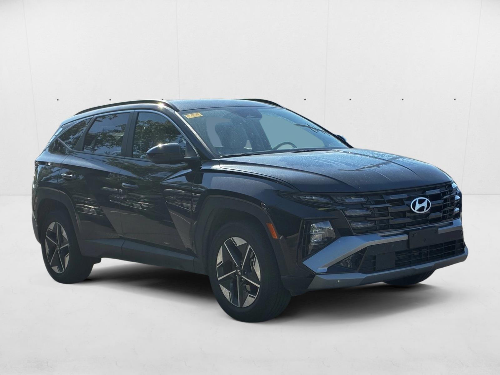 2025 Hyundai Tucson SEL Sport photo 3