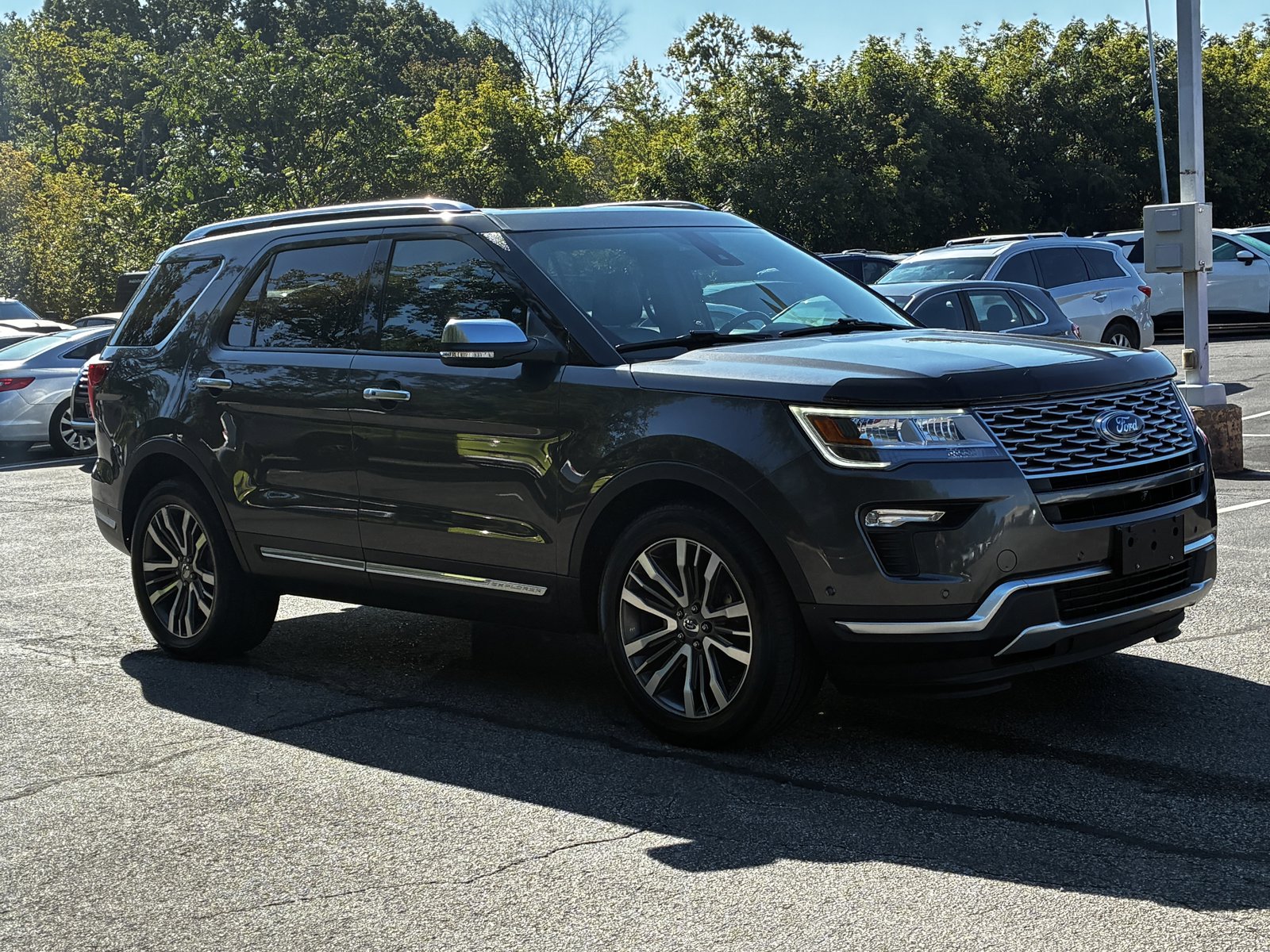2018 Ford Explorer Platinum photo 3