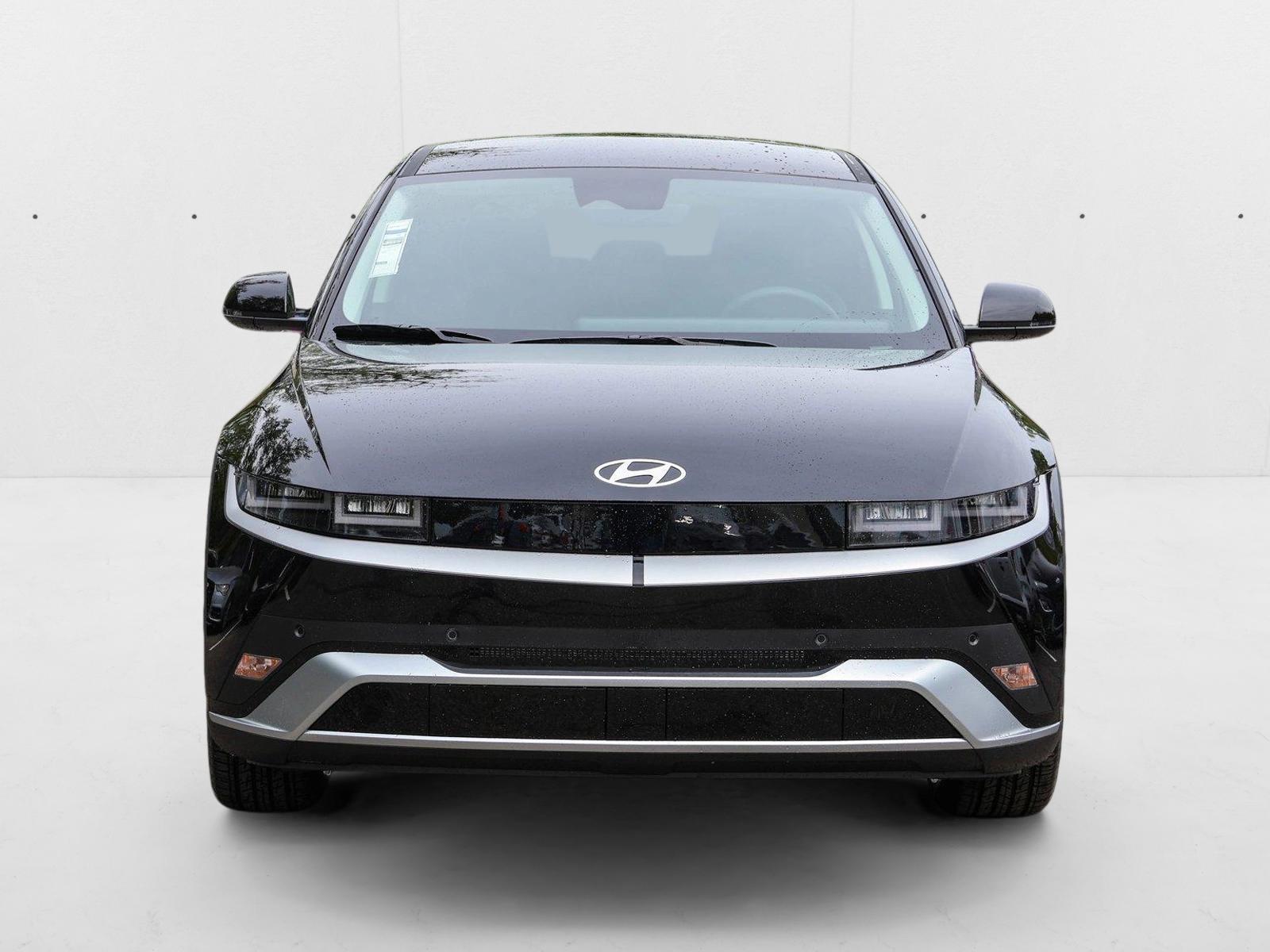 2025 Hyundai Ioniq 5 SE photo 2