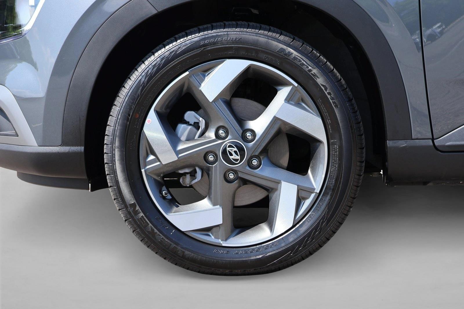 2026 Hyundai Venue SEL - Photo 9
