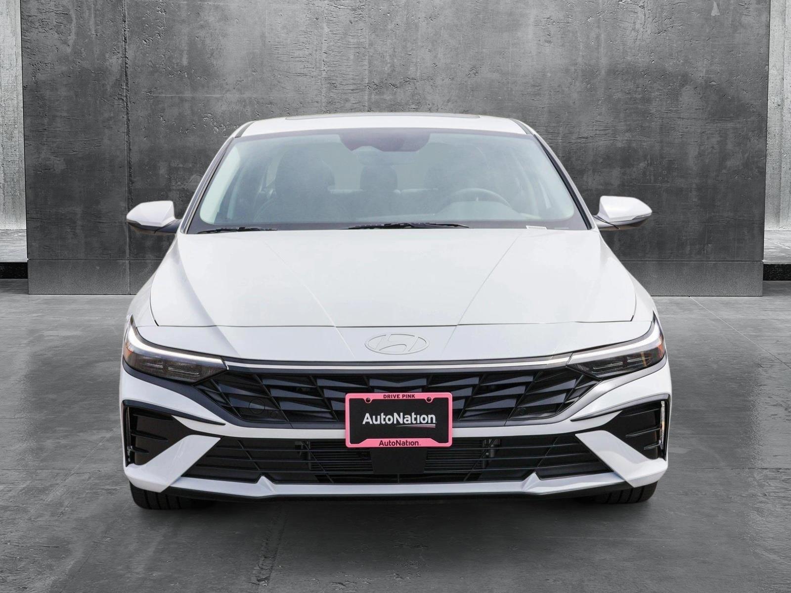 2025 Hyundai Elantra Hybrid Limited photo 2
