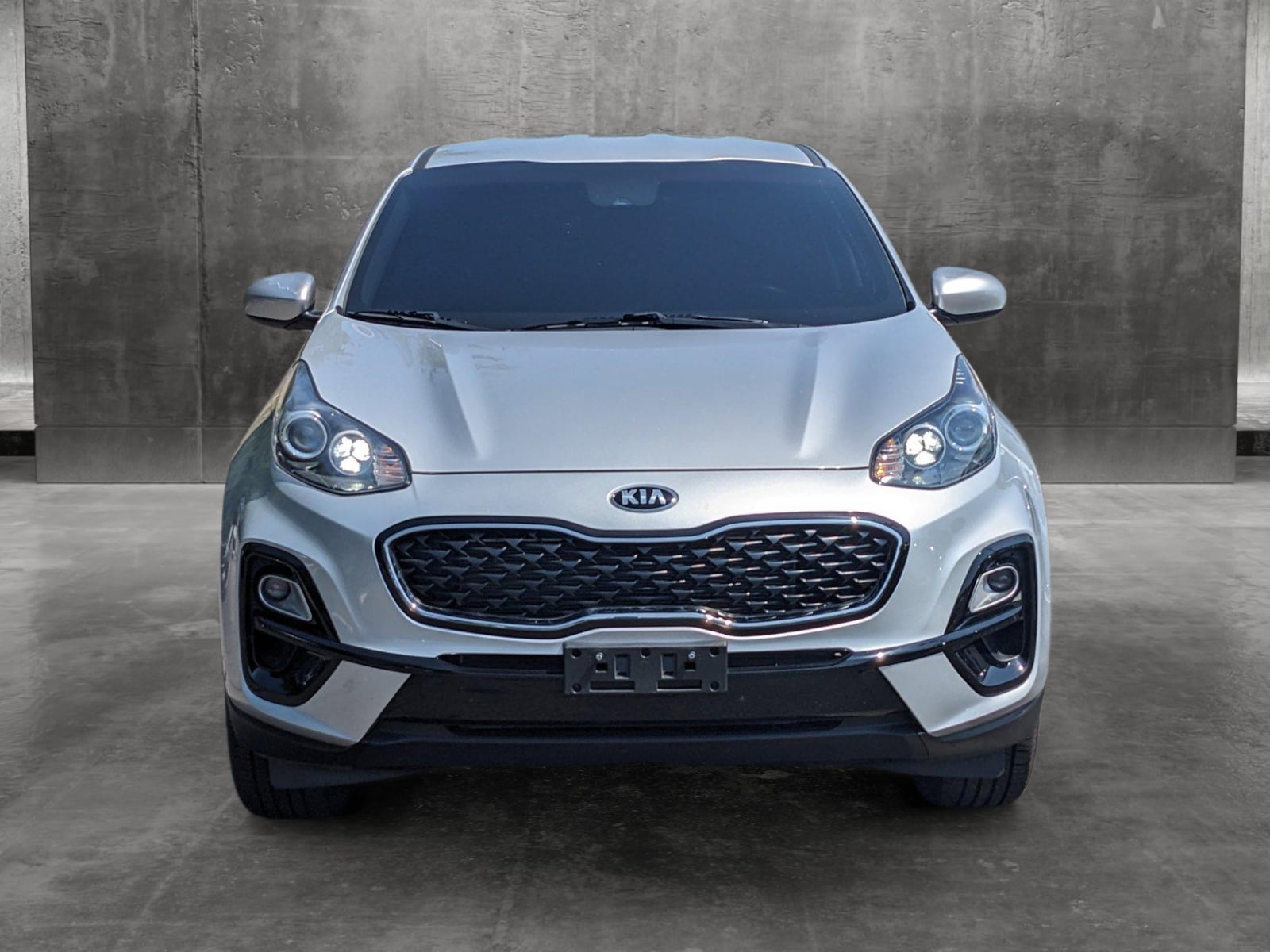 Used 2020 Kia Sportage LX with VIN KNDPMCAC7L7686823 for sale in Des Plaines, IL