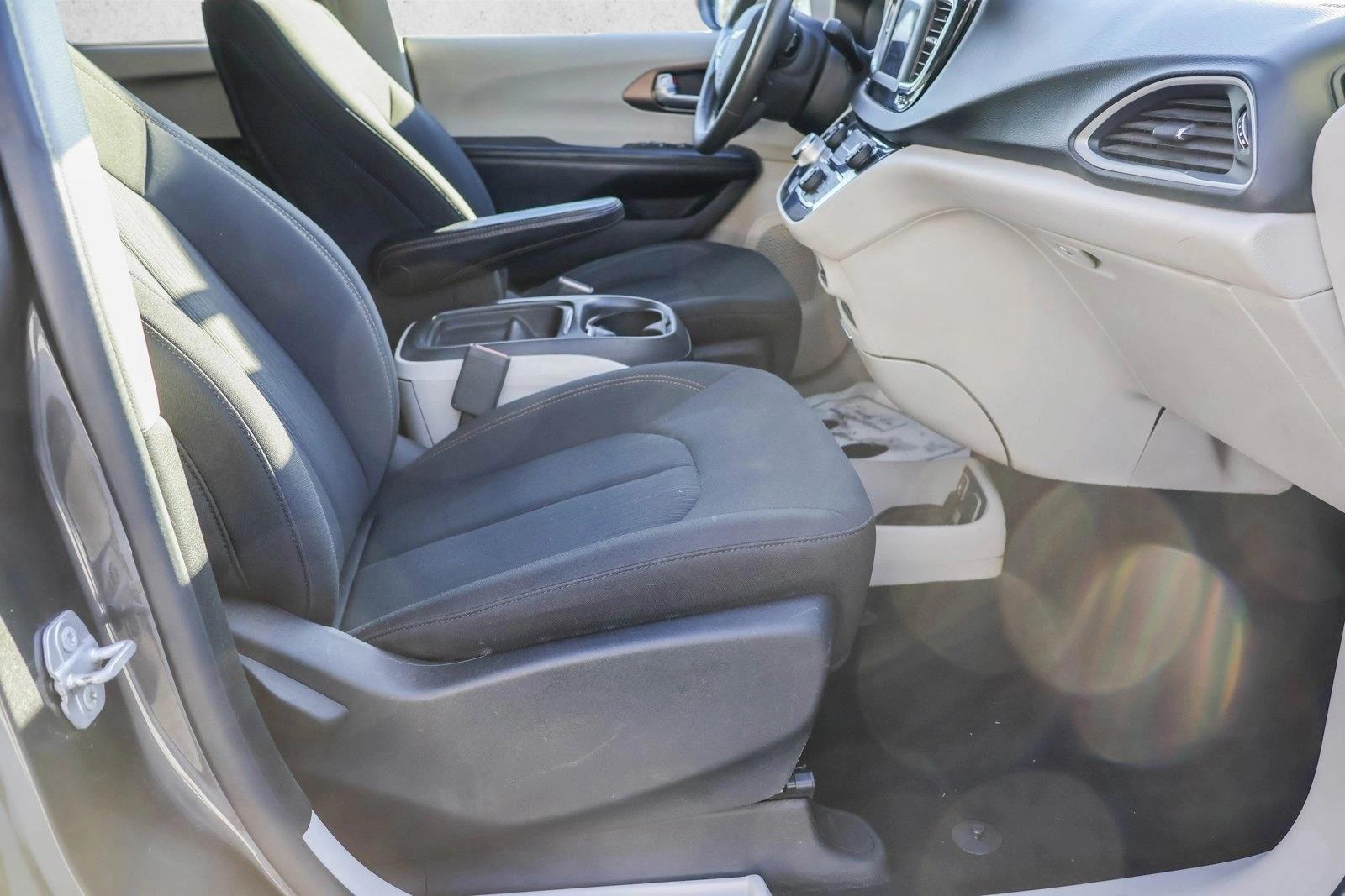 2018 CHRYSLER PACIFICA - Image 30