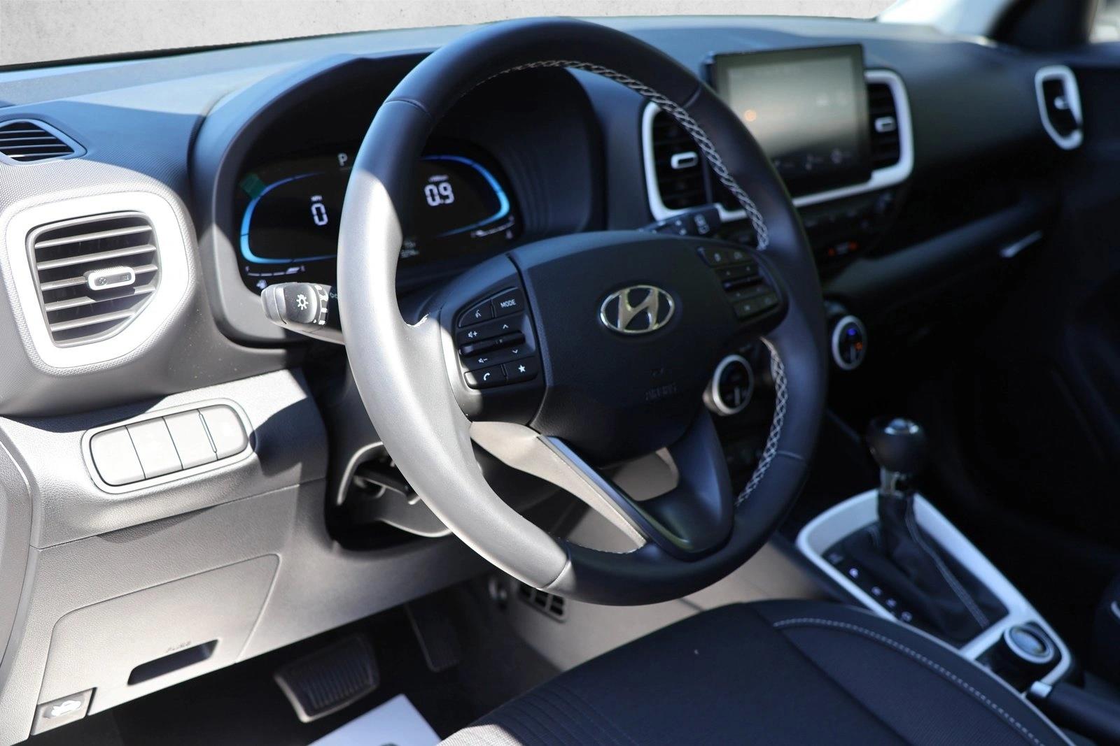 2026 Hyundai Venue SEL - Photo 10