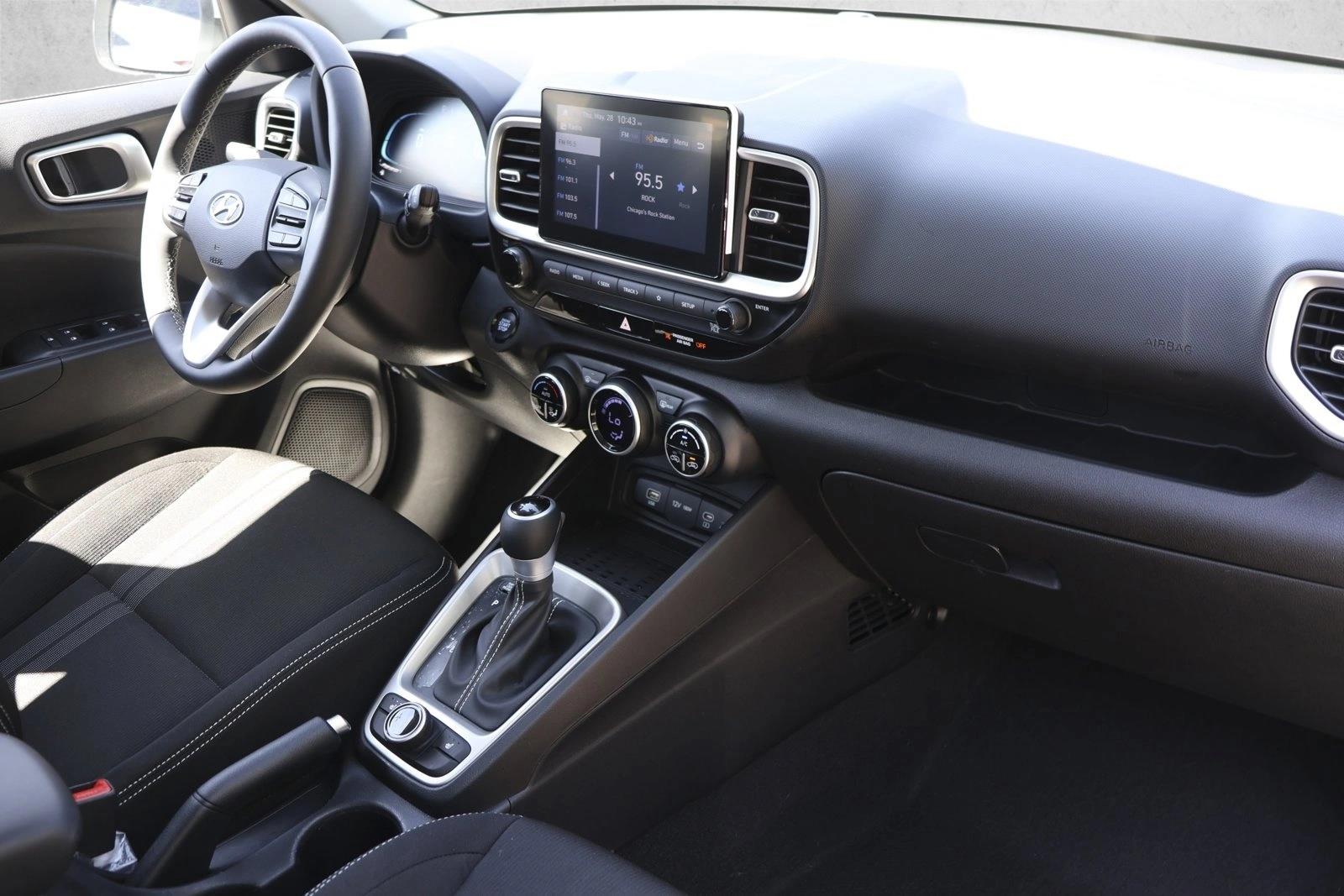 2026 Hyundai Venue SEL - Photo 28