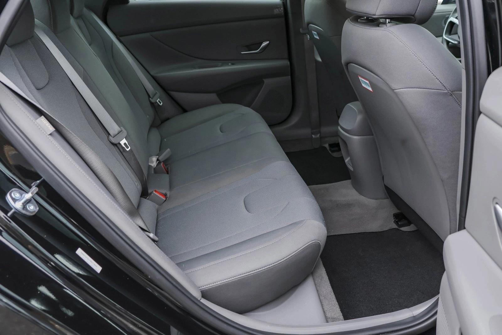 2025 HYUNDAI ELANTRA - Image 26