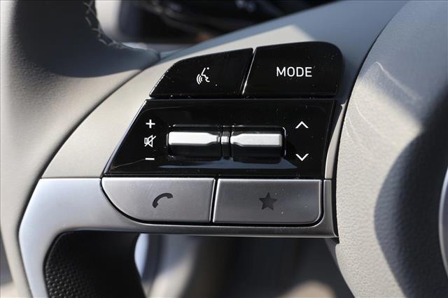 2025 Hyundai Elantra SEL - Photo 14
