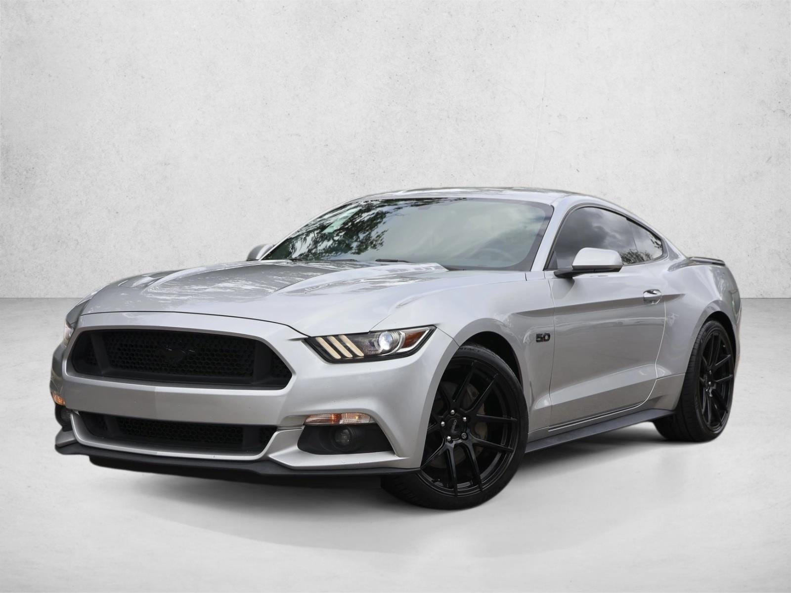 2017 Ford Mustang GT - Photo 16