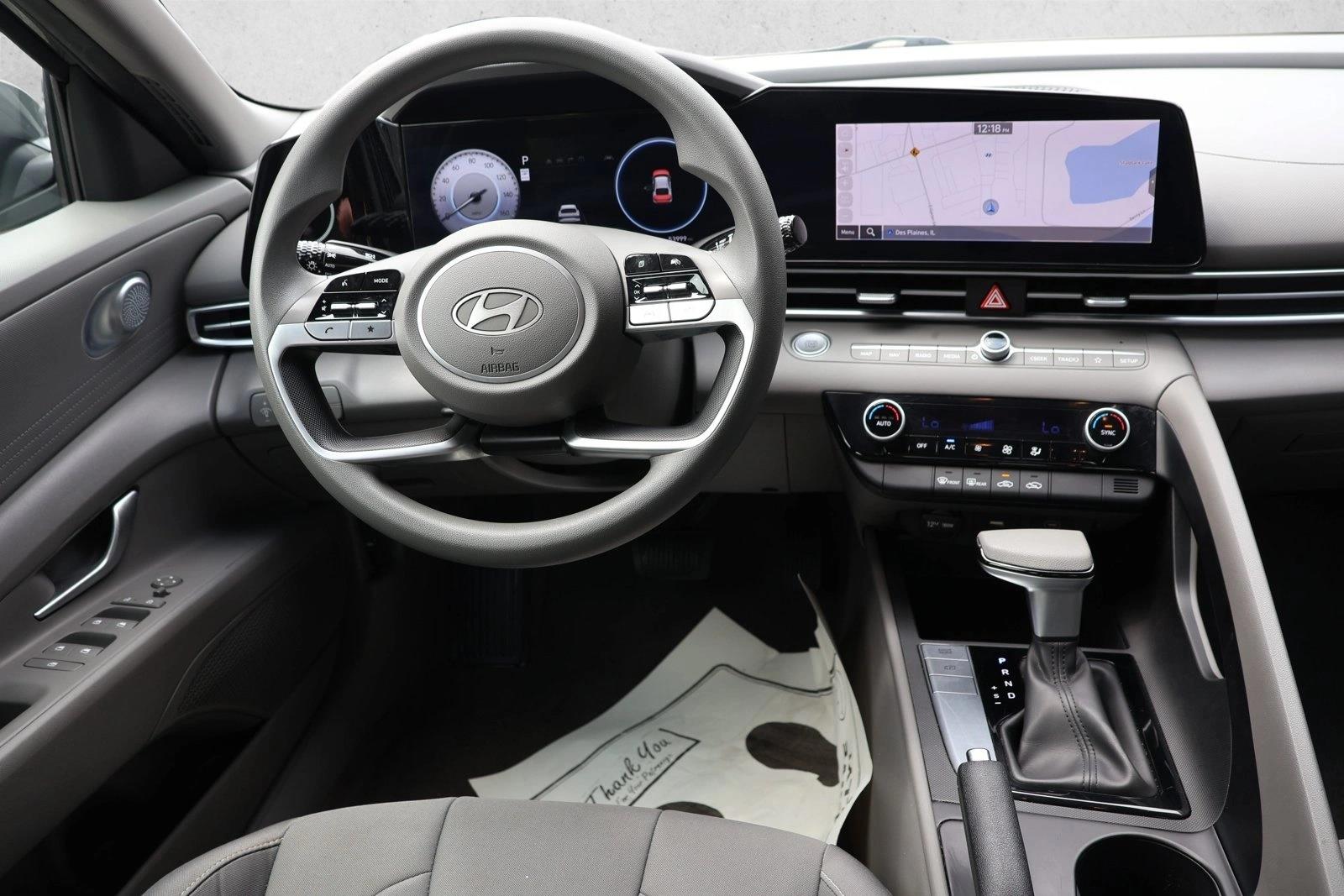 2024 Hyundai Elantra SEL - Photo 23
