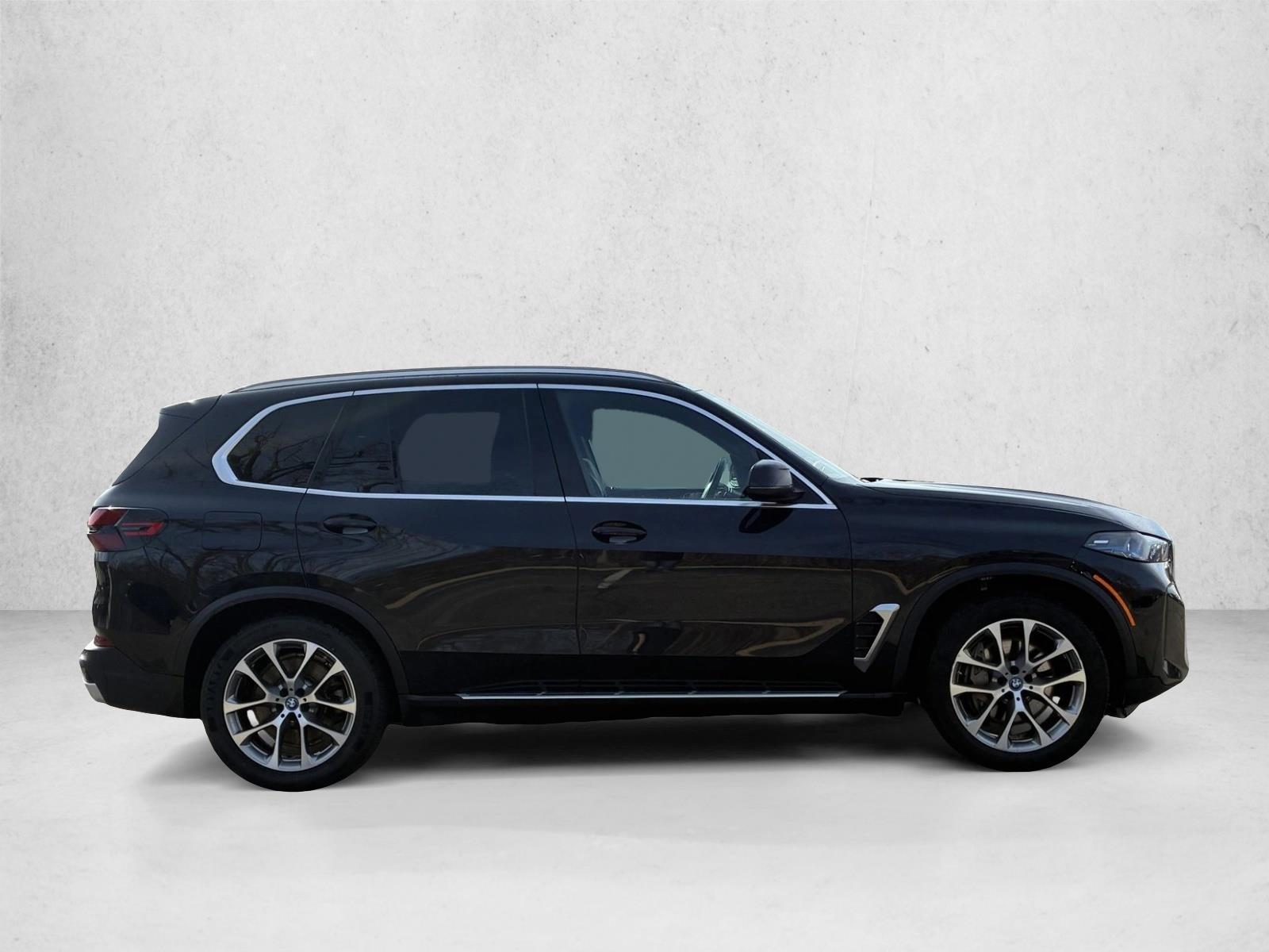 2025 BMW X5 - Image 4