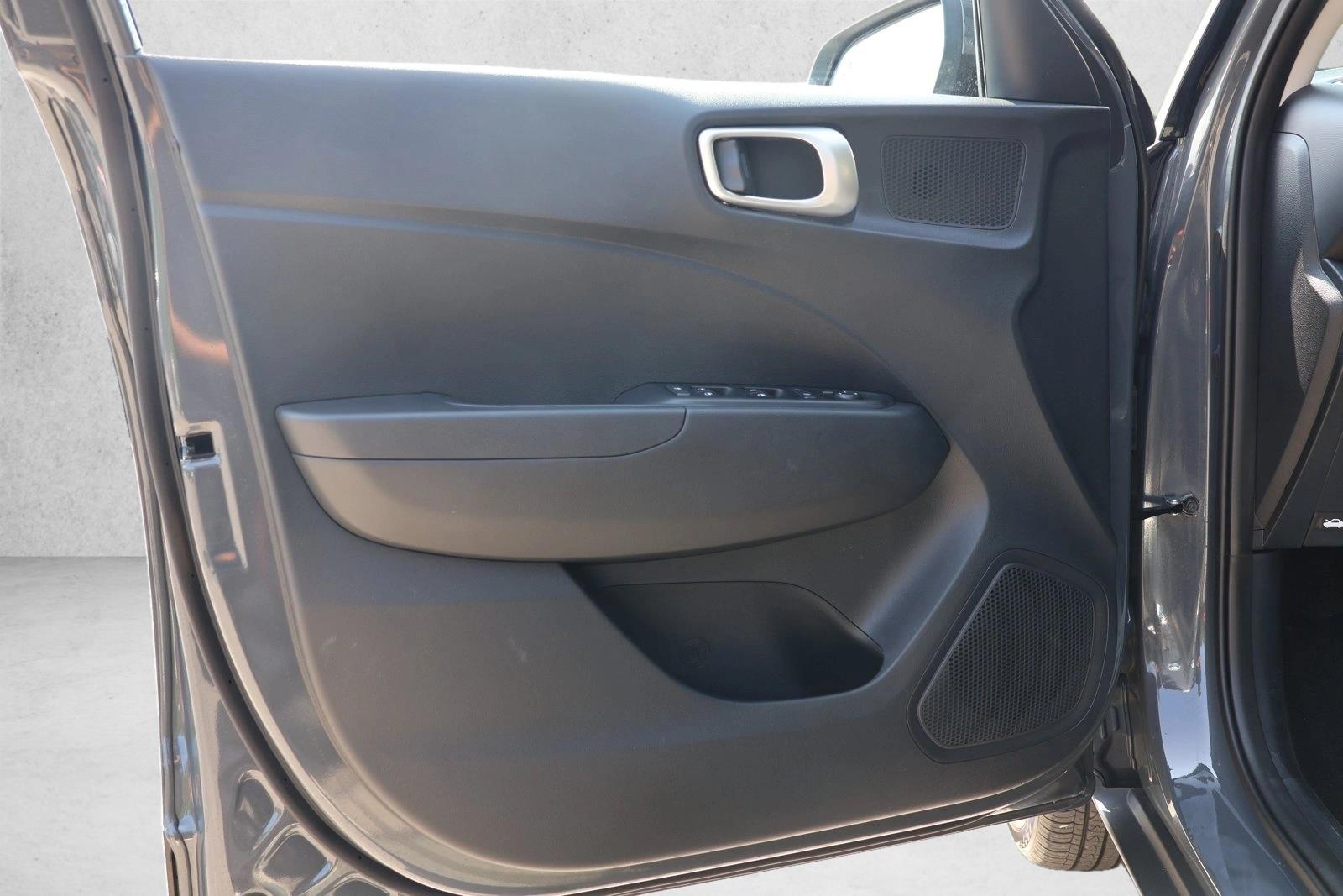 2026 Hyundai Venue SEL - Photo 12