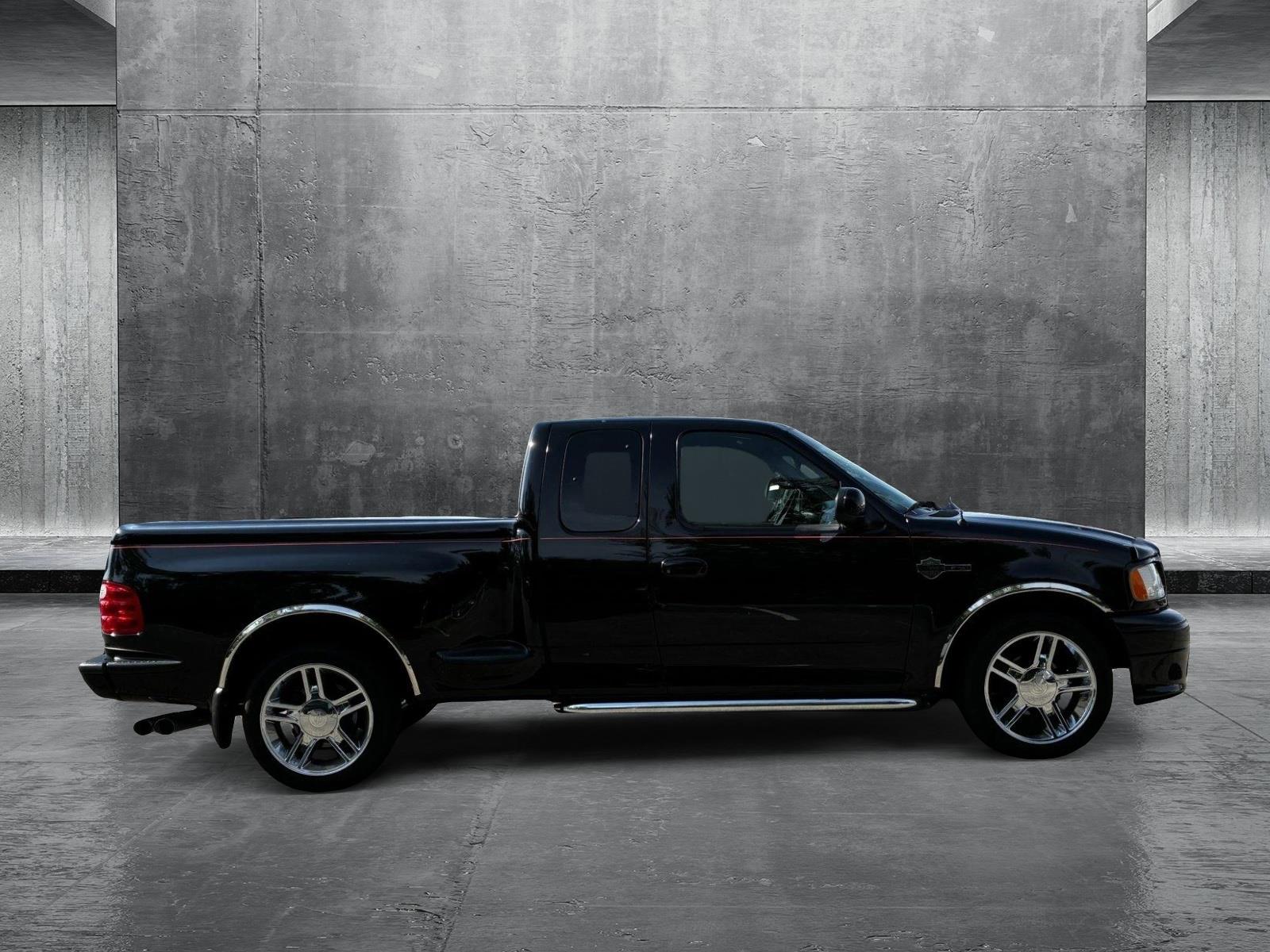 2000 Ford F-150 Harley-Davidson photo 4
