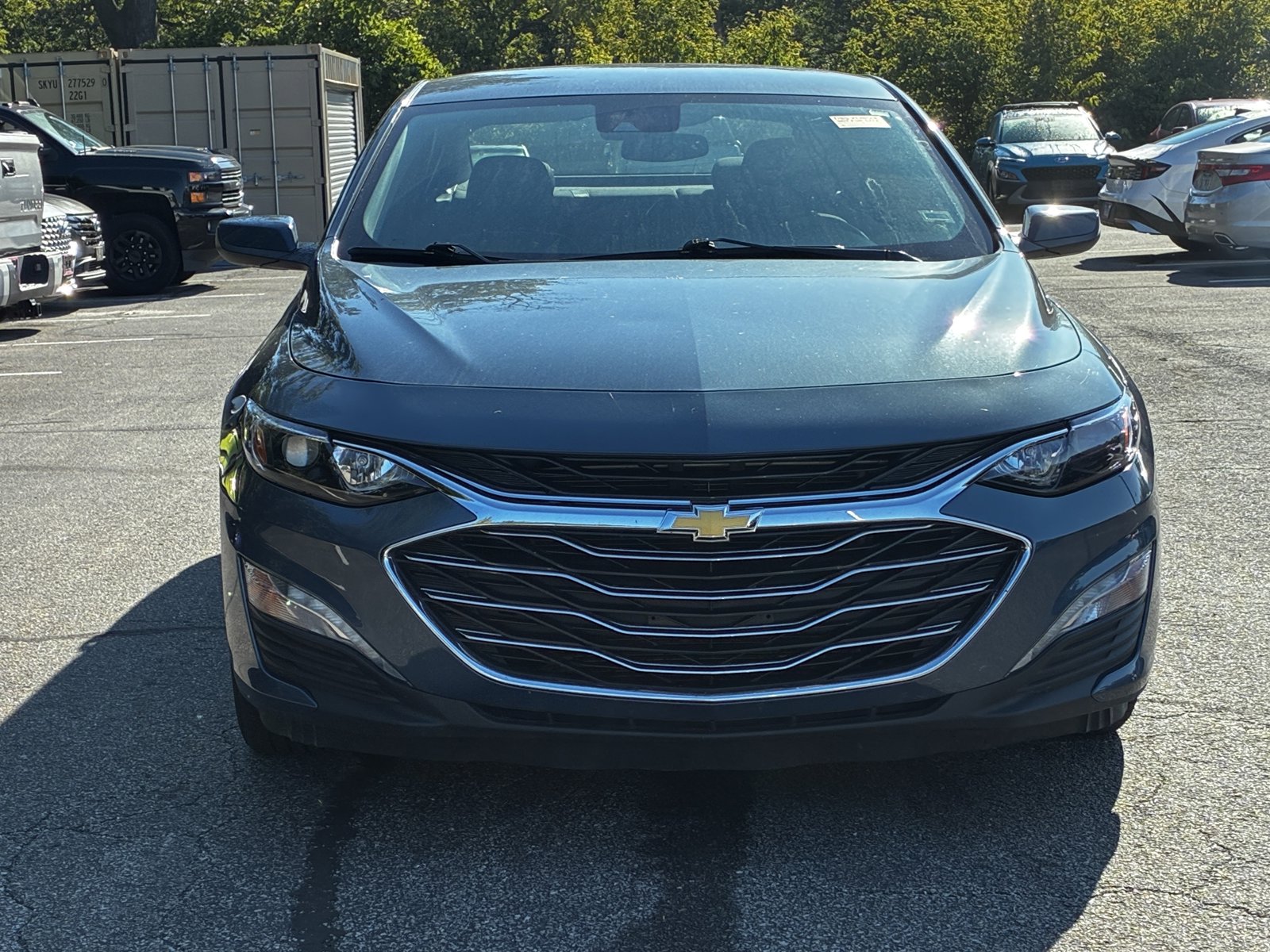 2025 Chevrolet Malibu 1LT photo 2