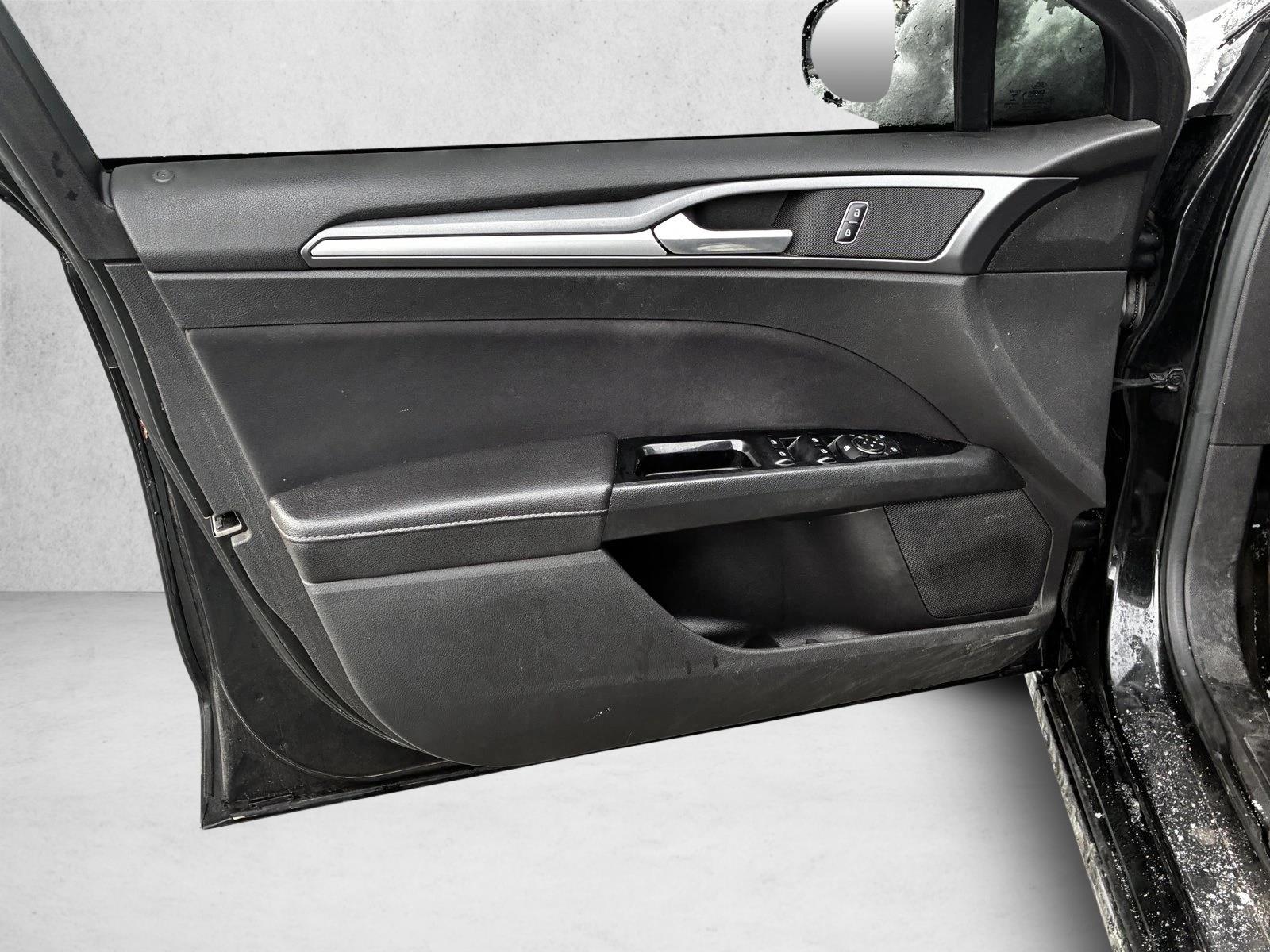 2015 FORD FUSION - Image 12