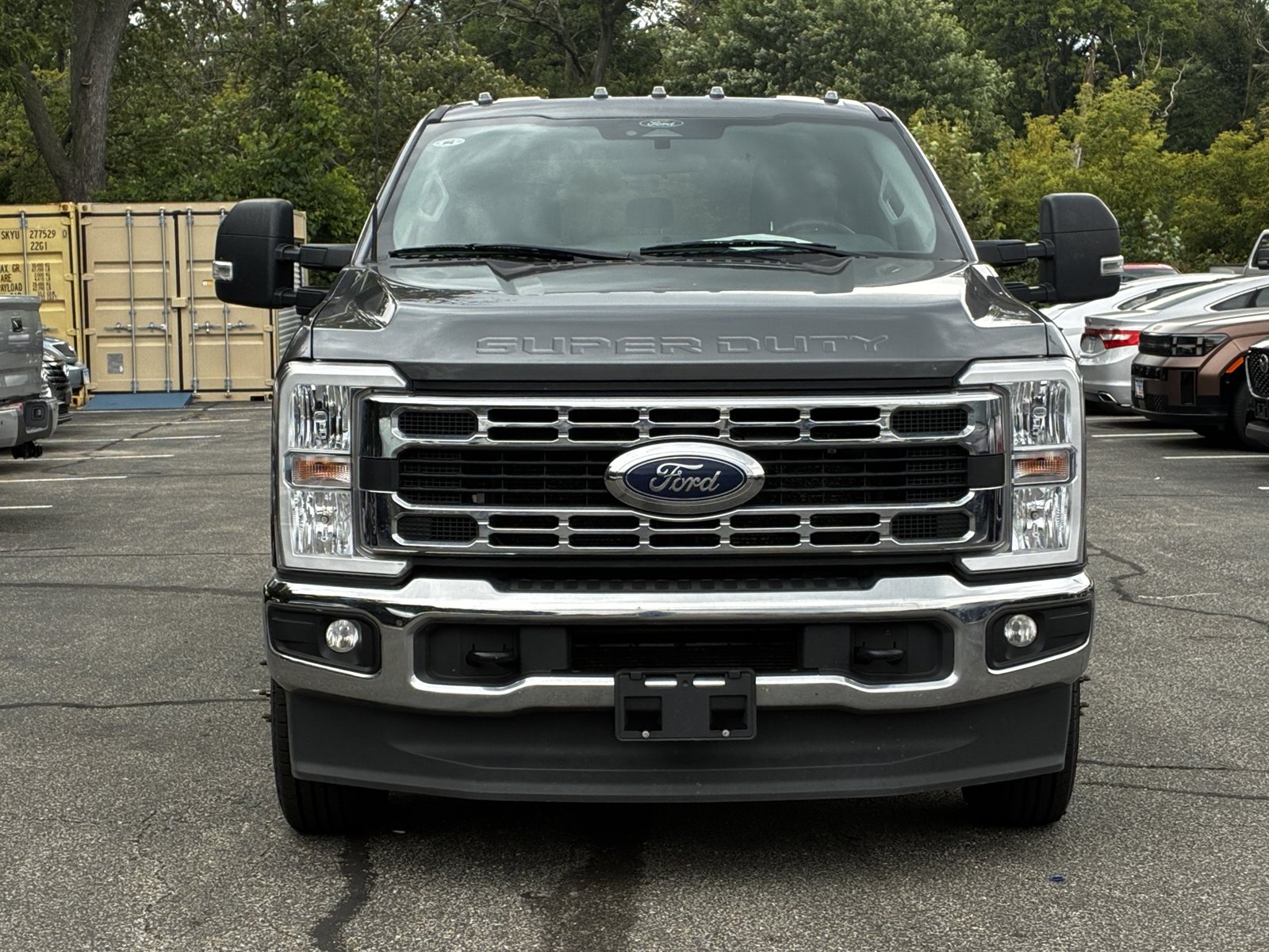 2024 Ford F-350 XLT photo 2
