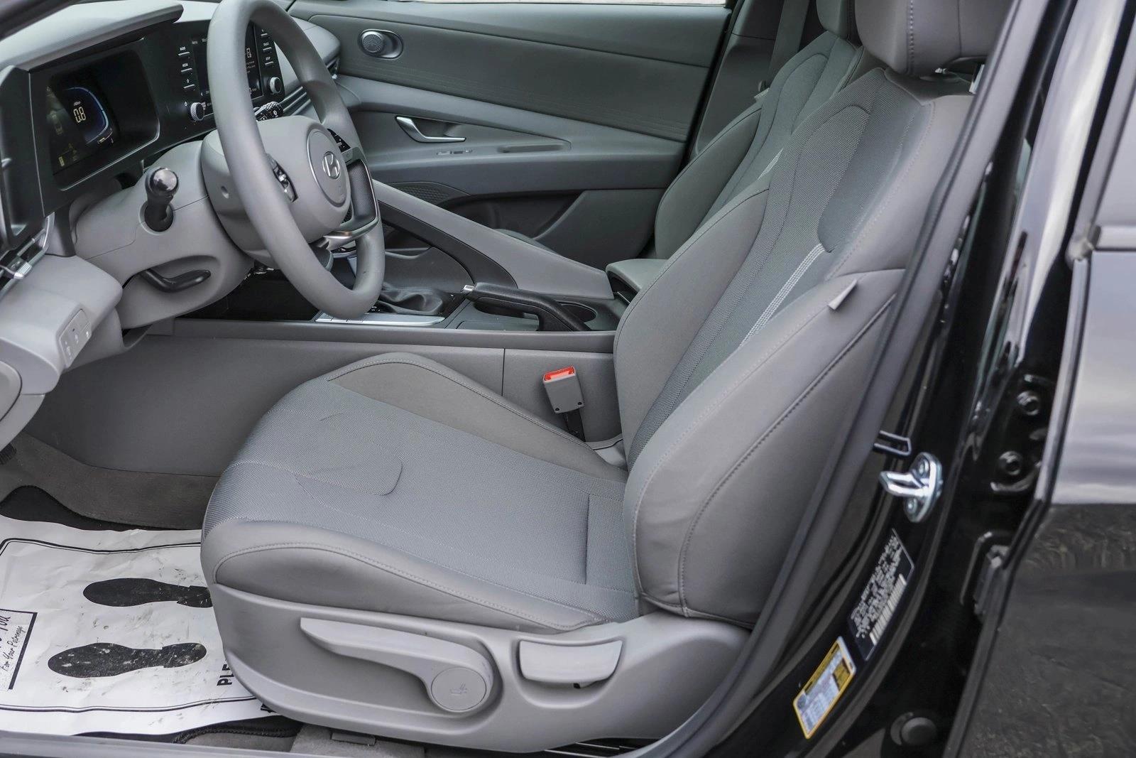 2025 HYUNDAI ELANTRA - Image 11