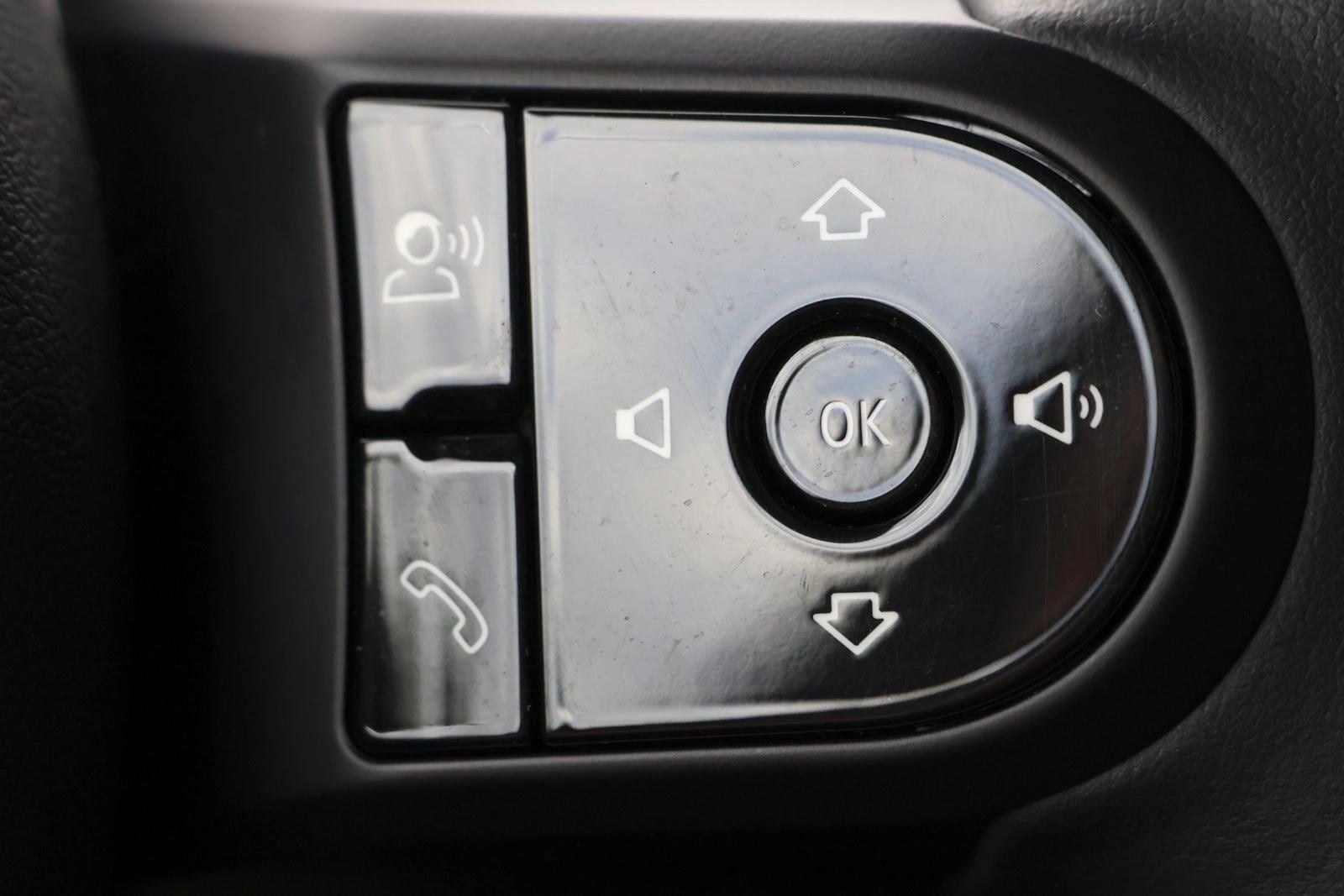 2024 MINI Hardtop 2 Door SE - Photo 16