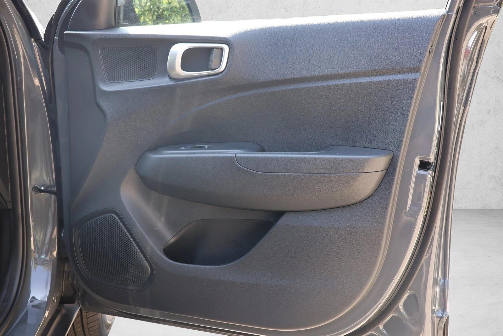 2026 Hyundai Venue SEL - Photo 30