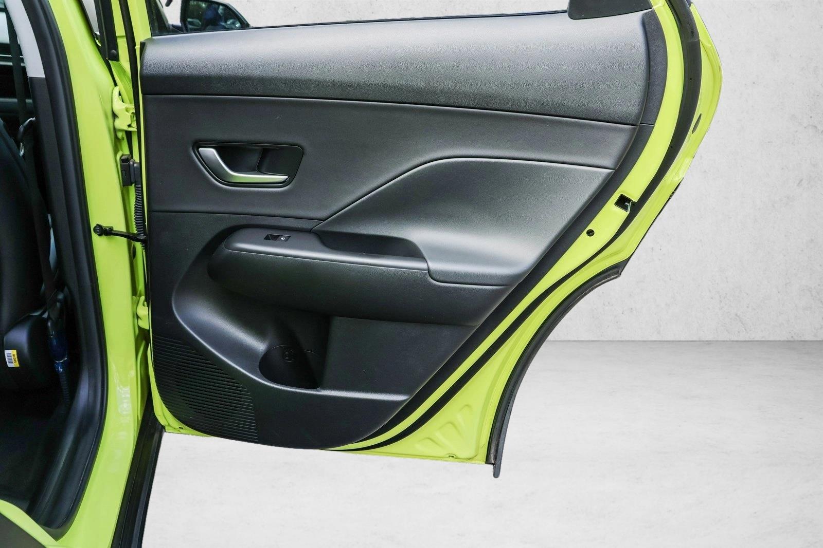 2024 HYUNDAI KONA - Image 30