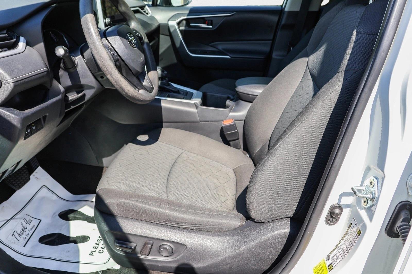 2023 TOYOTA RAV4 - Image 11