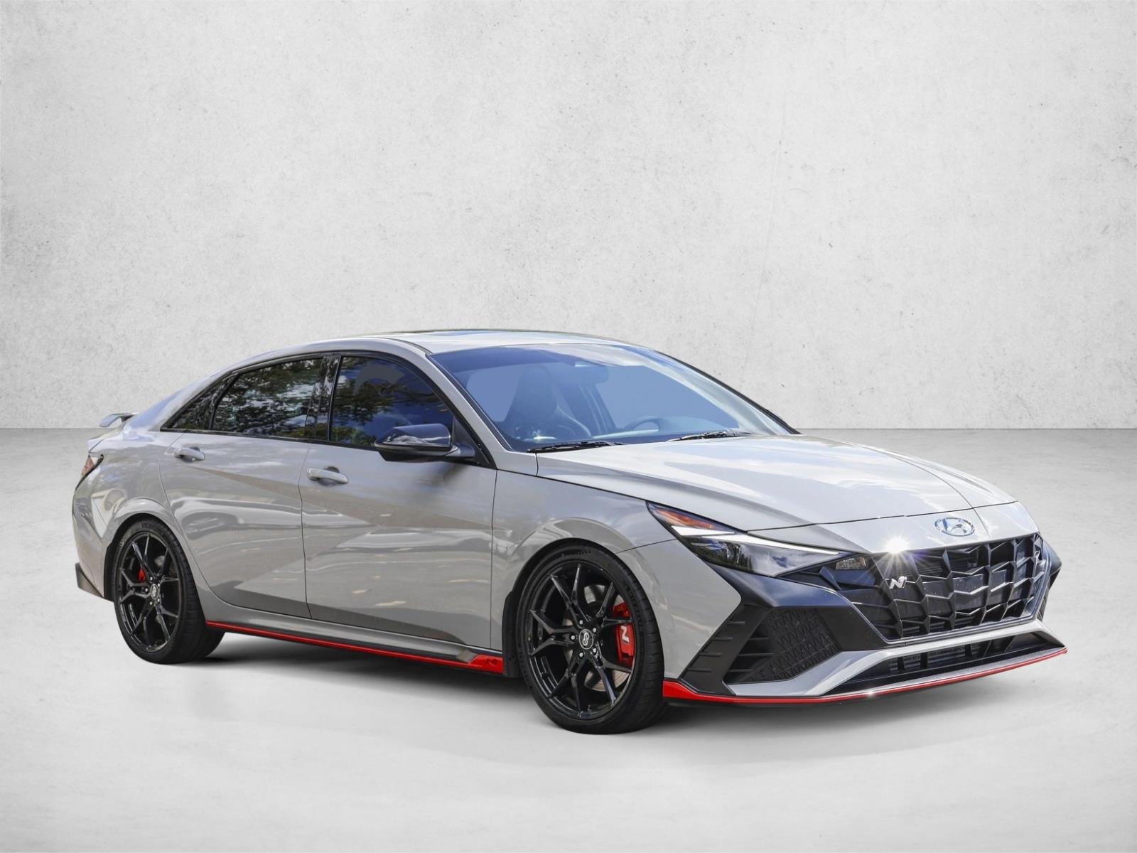 2022 Hyundai Elantra N photo 3