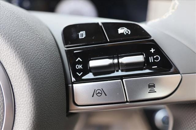 2025 Hyundai Elantra SEL - Photo 16