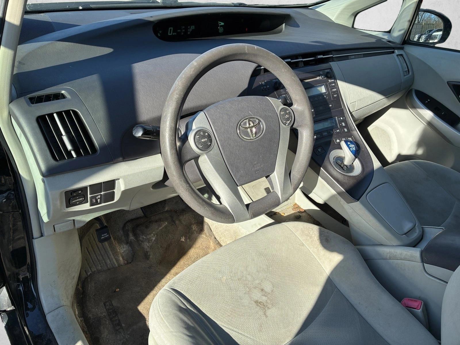 2011 TOYOTA PRIUS - Image 10