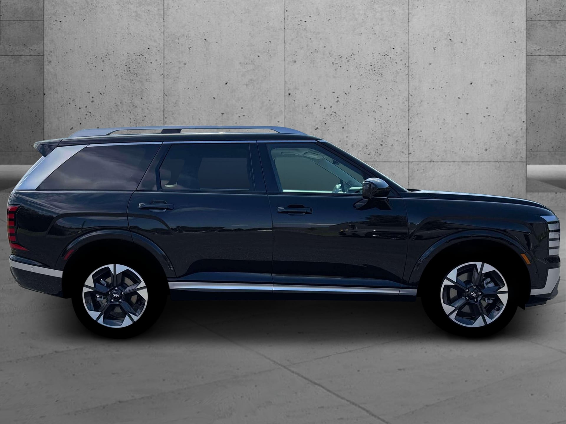 2026 Hyundai Palisade Limited - Photo 9