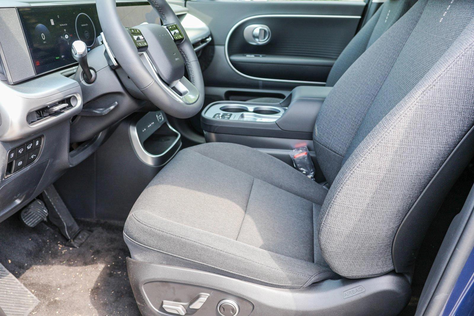 2026 Hyundai IONIQ 9 SE - Photo 11