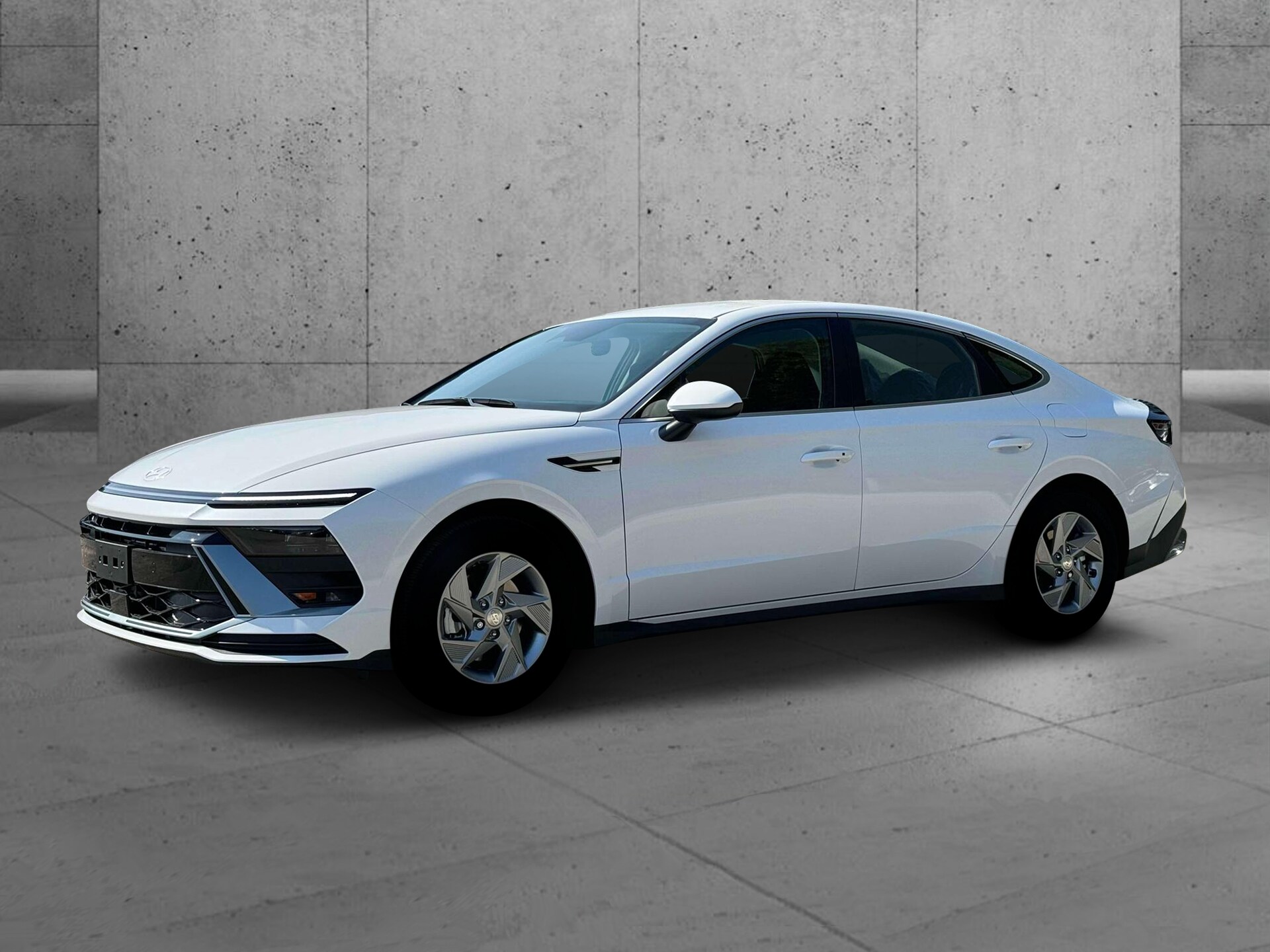 2025 Hyundai Sonata SE photo 2