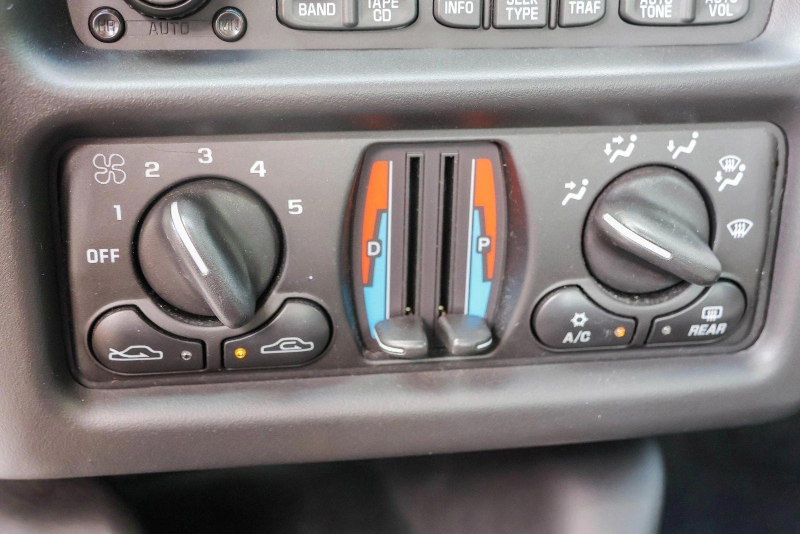 2002 CHEVROLET MONTE CARLO - Image 18