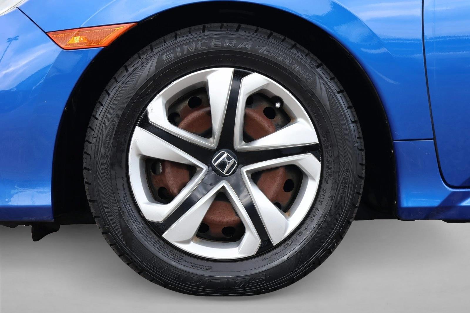 2018 Honda Civic LX - Photo 9