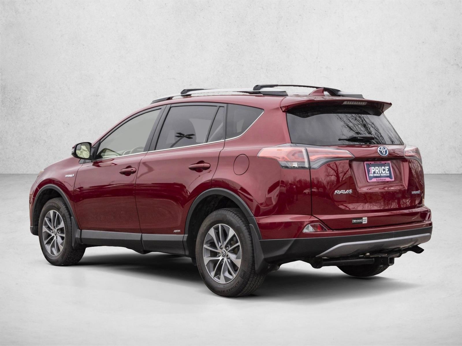 2018 TOYOTA RAV4 - Image 7