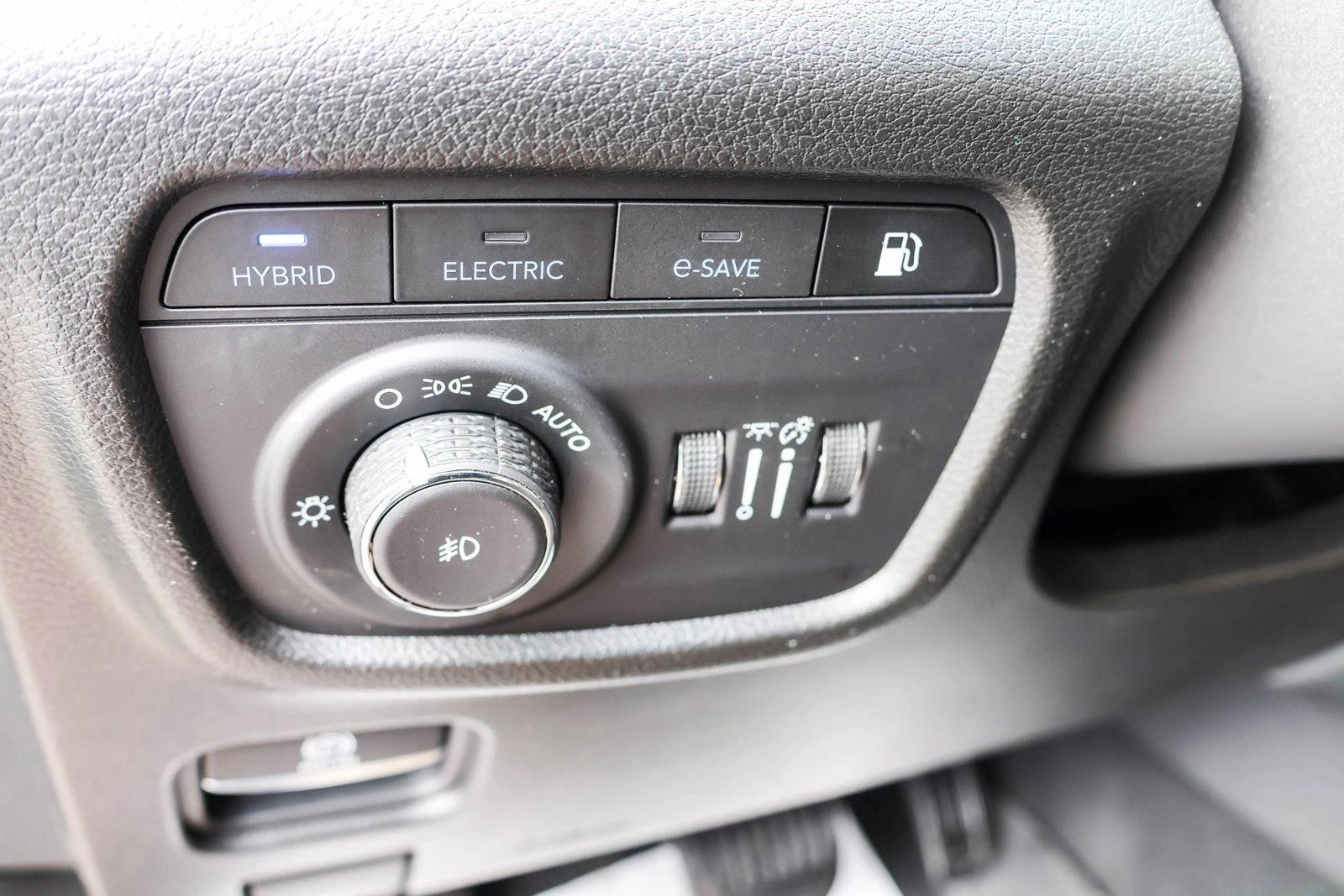 2023 JEEP GRAND CHEROKEE - Image 13