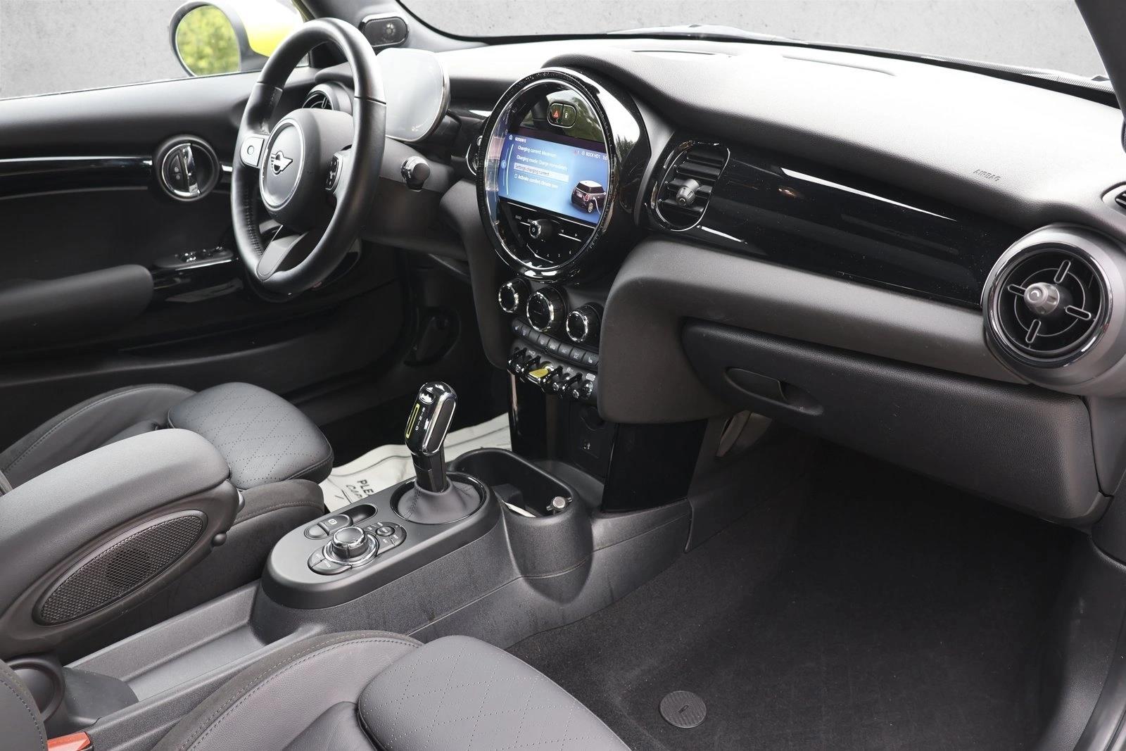 2024 MINI Hardtop 2 Door SE - Photo 24