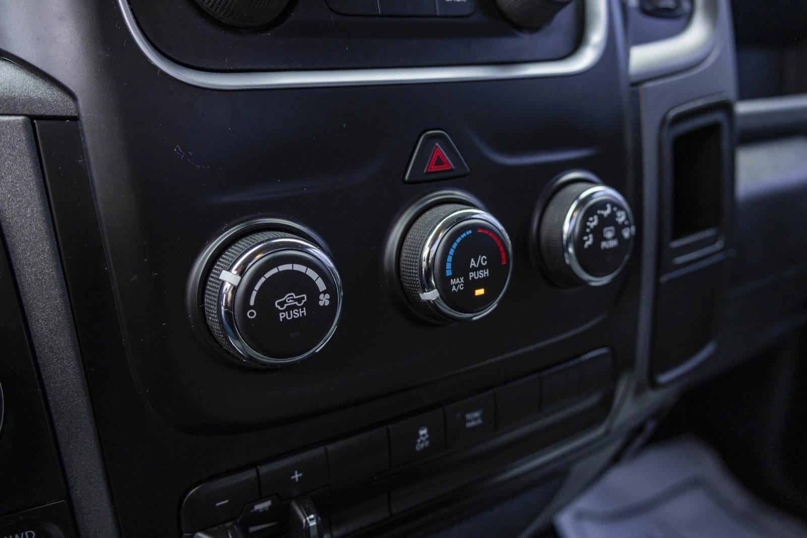 2014 RAM 1500 - Image 18