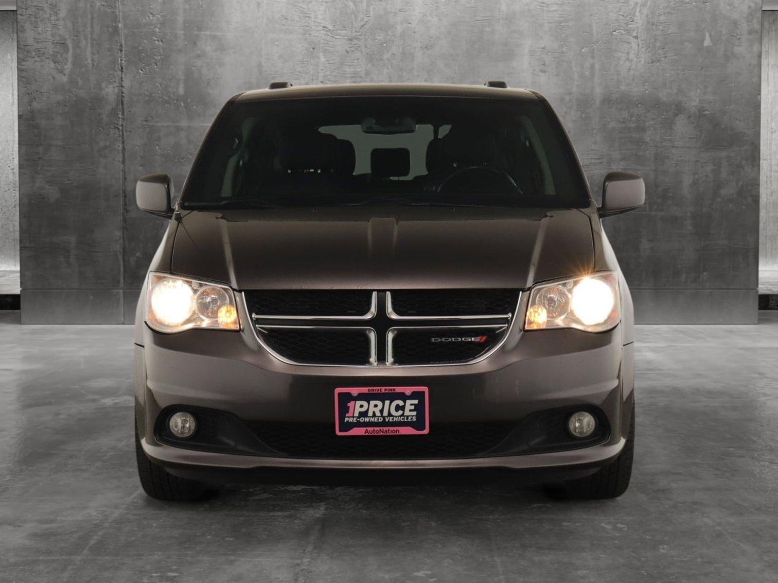 Used 2019 Dodge Grand Caravan SXT with VIN 2C4RDGCG9KR551324 for sale in Des Plaines, IL