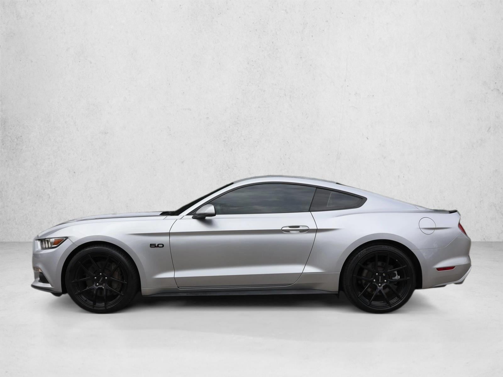 2017 Ford Mustang GT - Photo 23