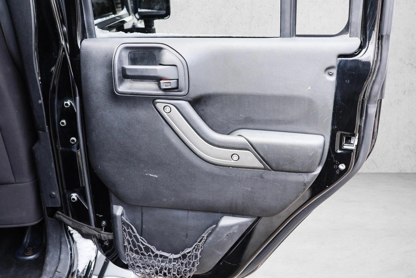 2013 JEEP WRANGLER - Image 22