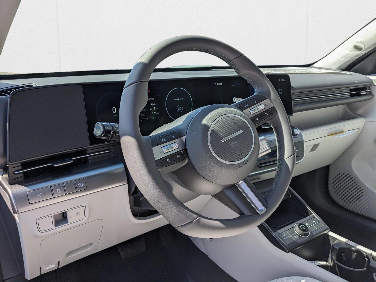 2024 Hyundai Kona SEL photo 3