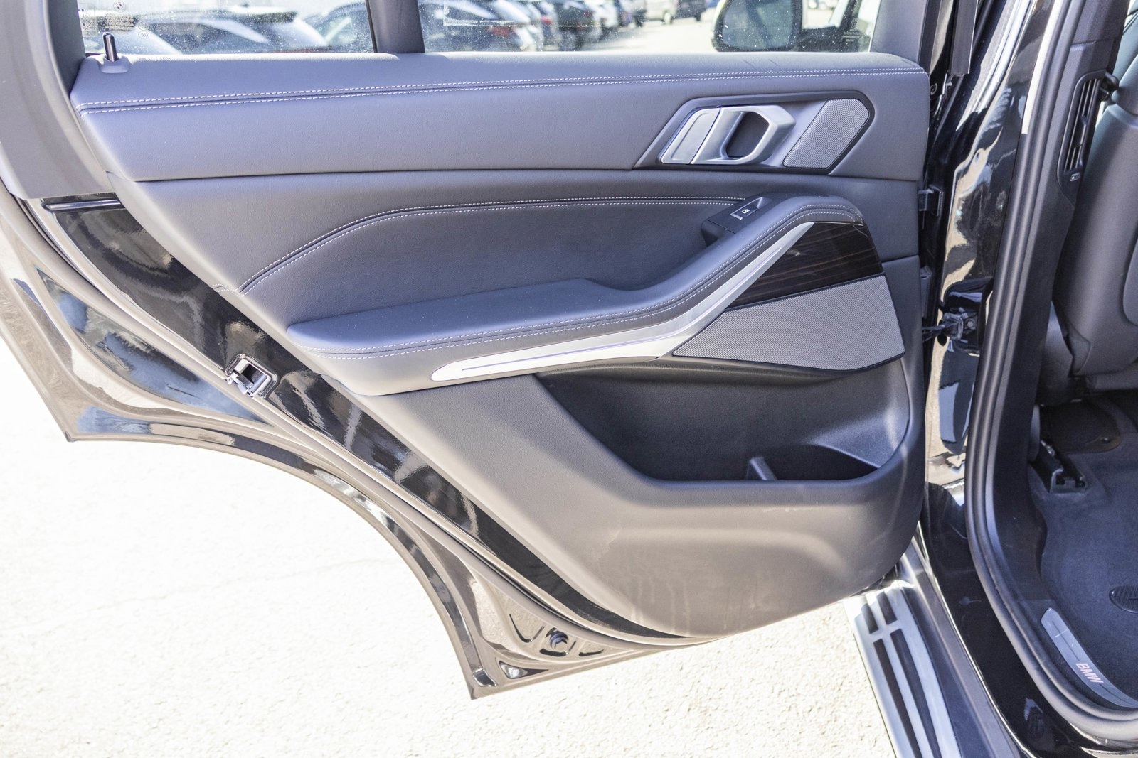 2025 BMW X5 - Image 22