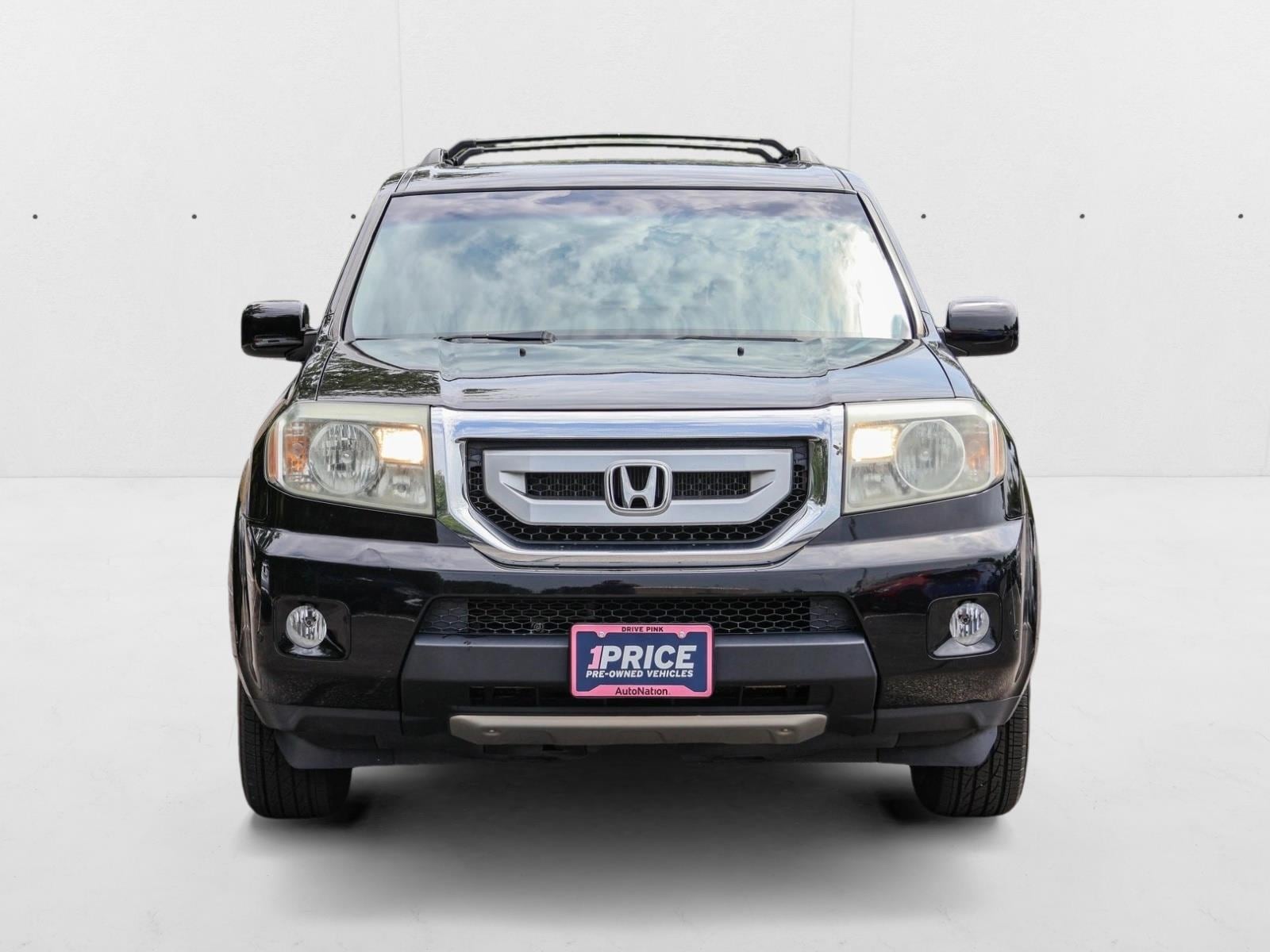 Used 2009 Honda Pilot Touring with VIN 5FNYF48809B031461 for sale in Des Plaines, IL