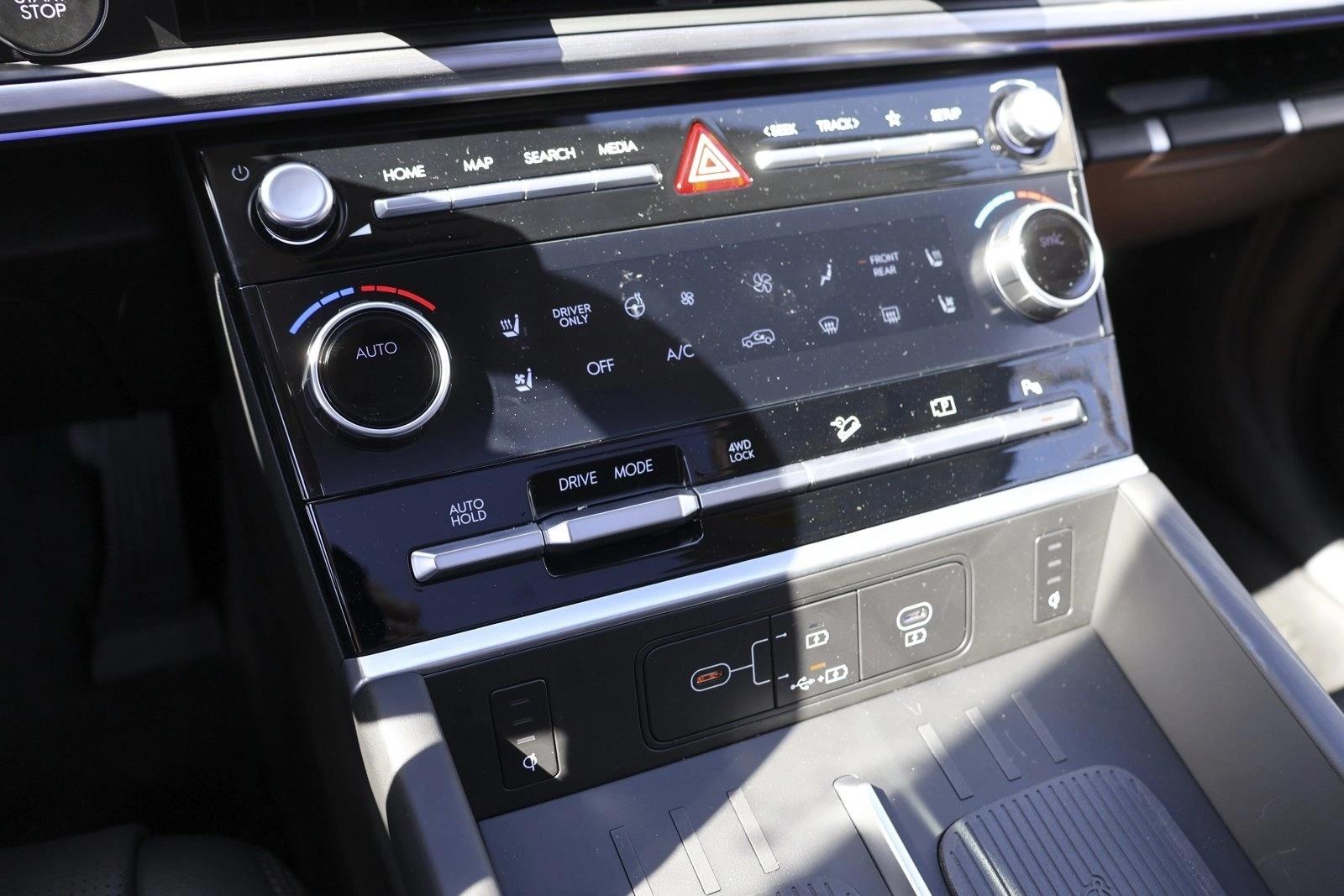 2026 Hyundai Santa Fe Limited - Photo 20