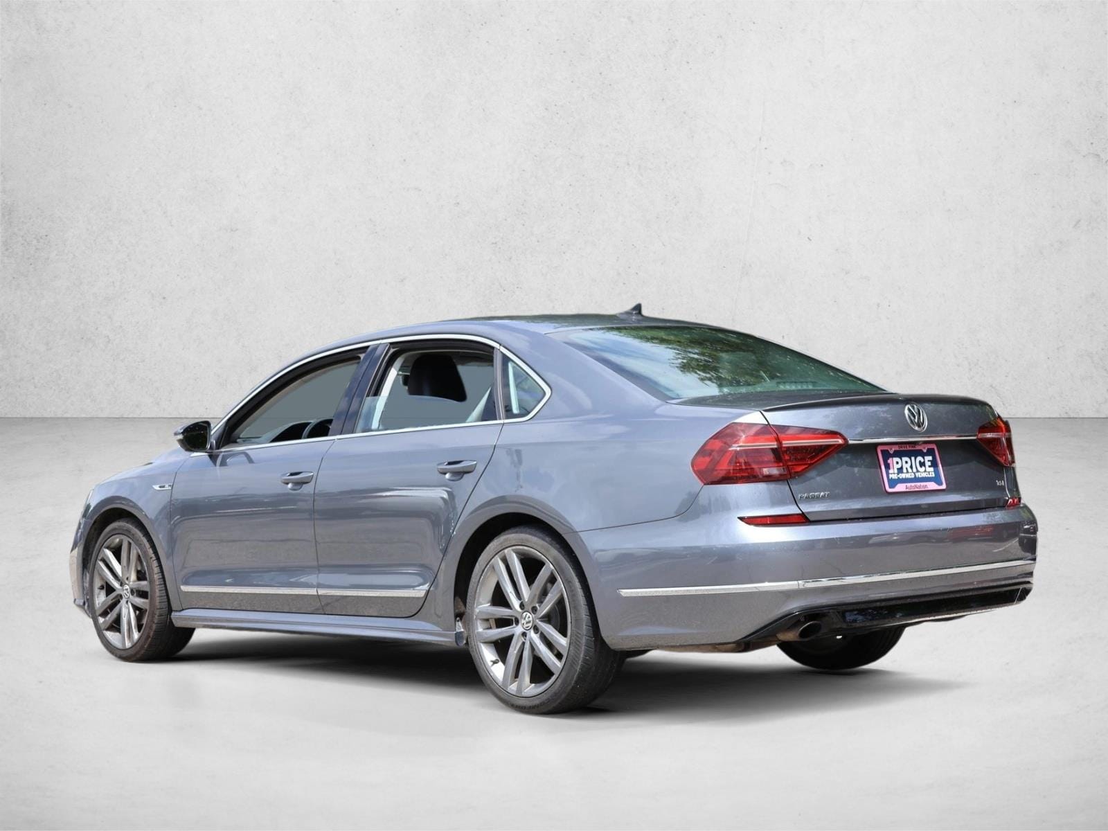 2017 Volkswagen Passat R-Line - Photo 7