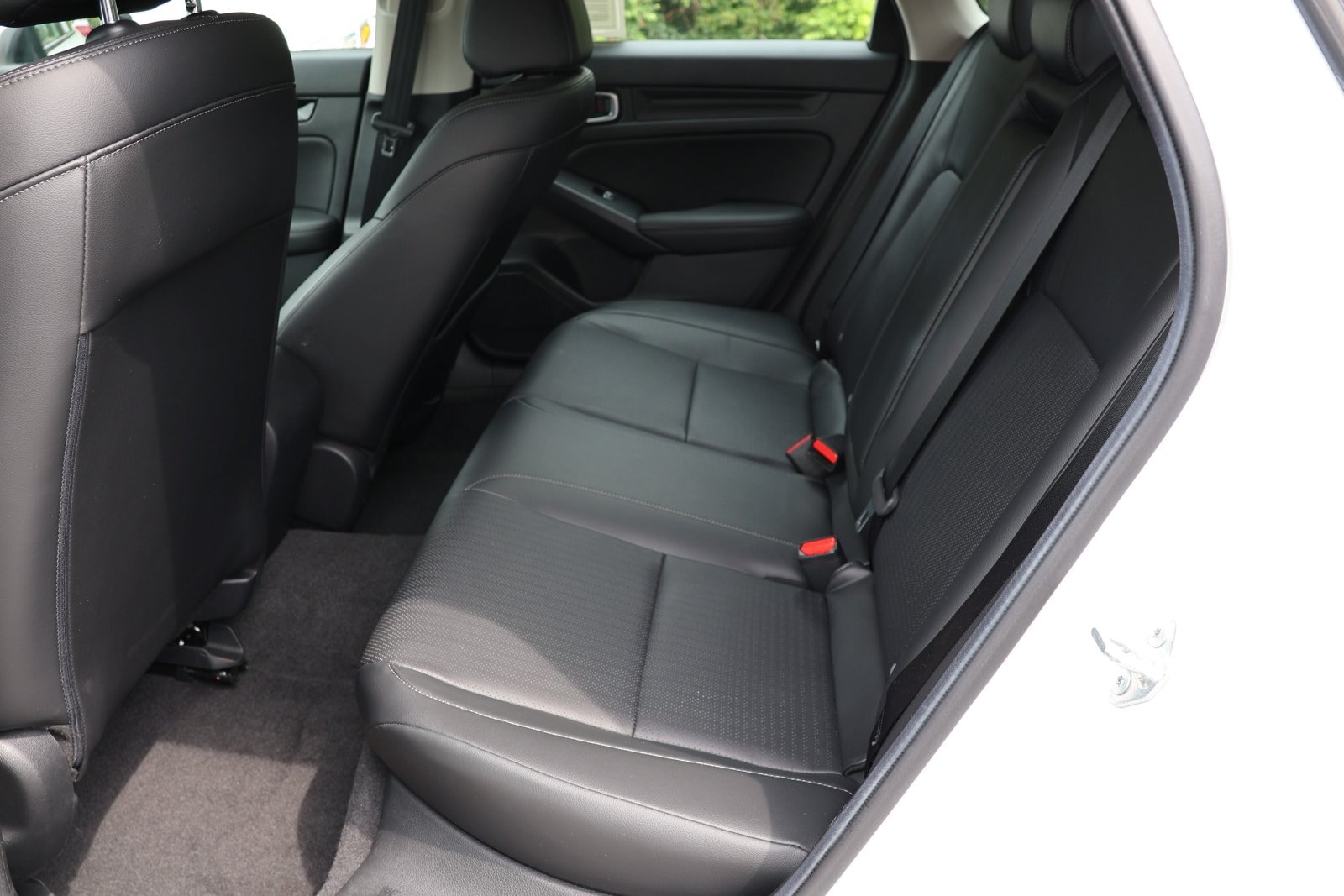 2024 Honda Civic Hatchback EX-L - Photo 21