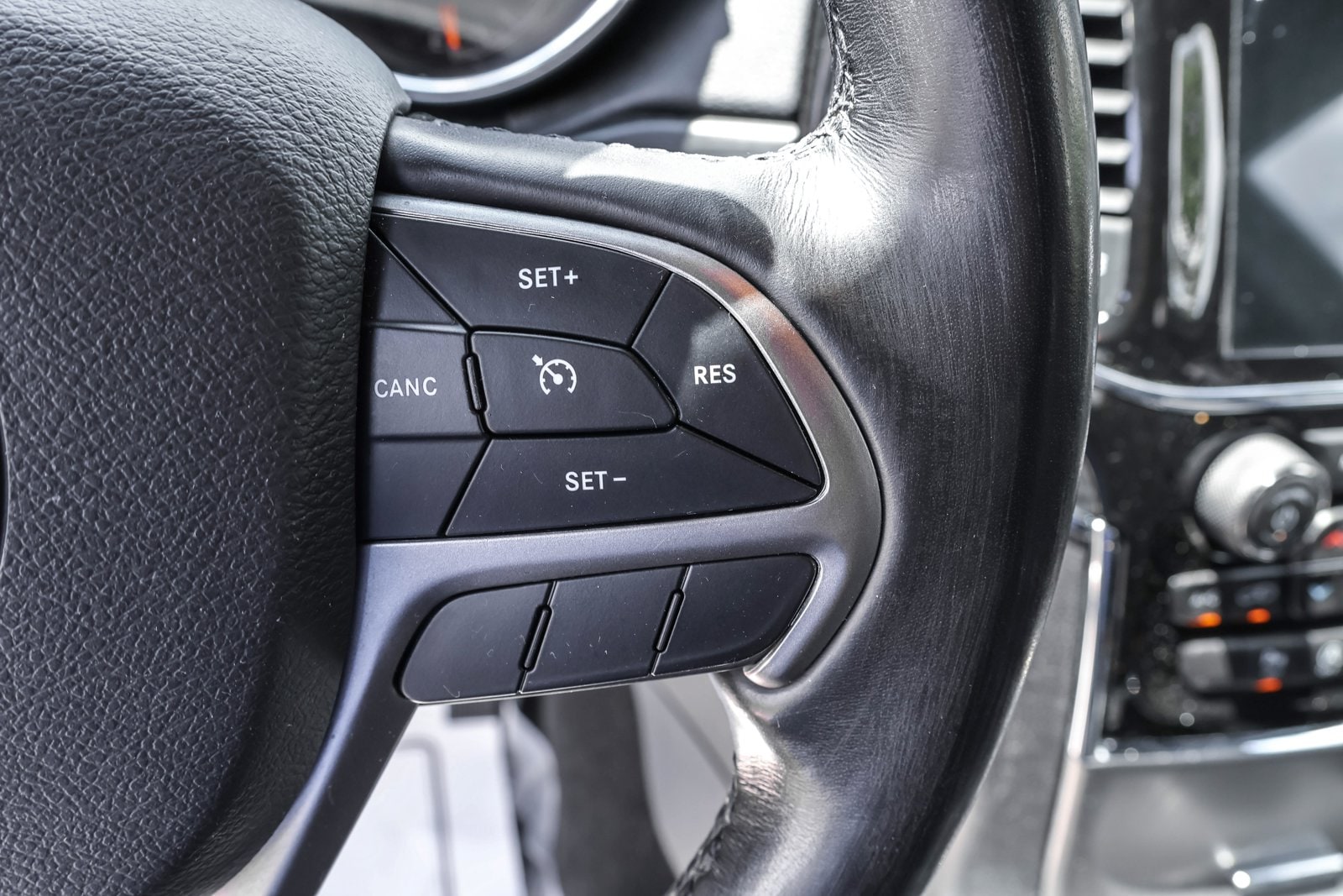 2020 Jeep Grand Cherokee Limited - Photo 17