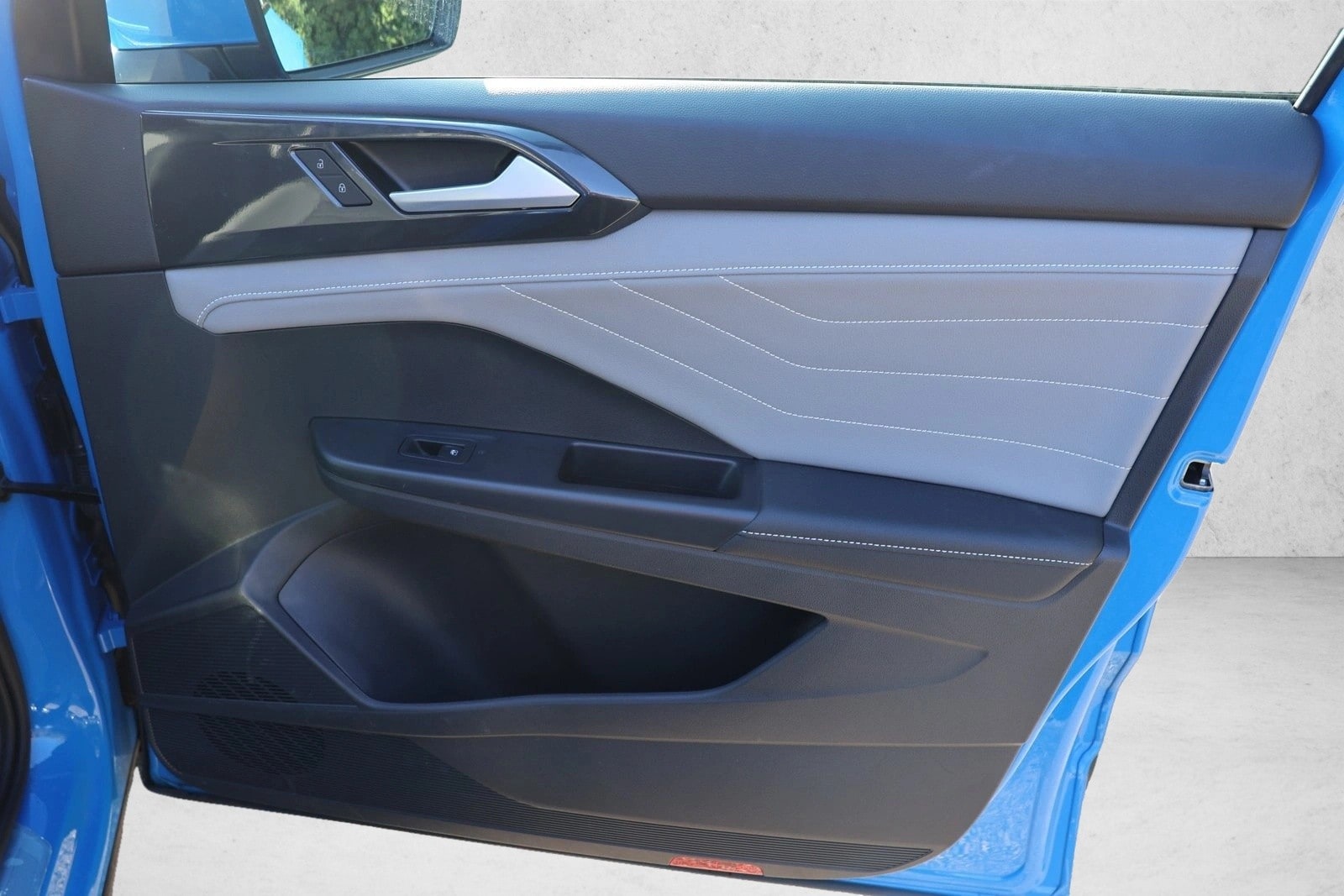 2024 Volkswagen Taos SEL - Photo 30