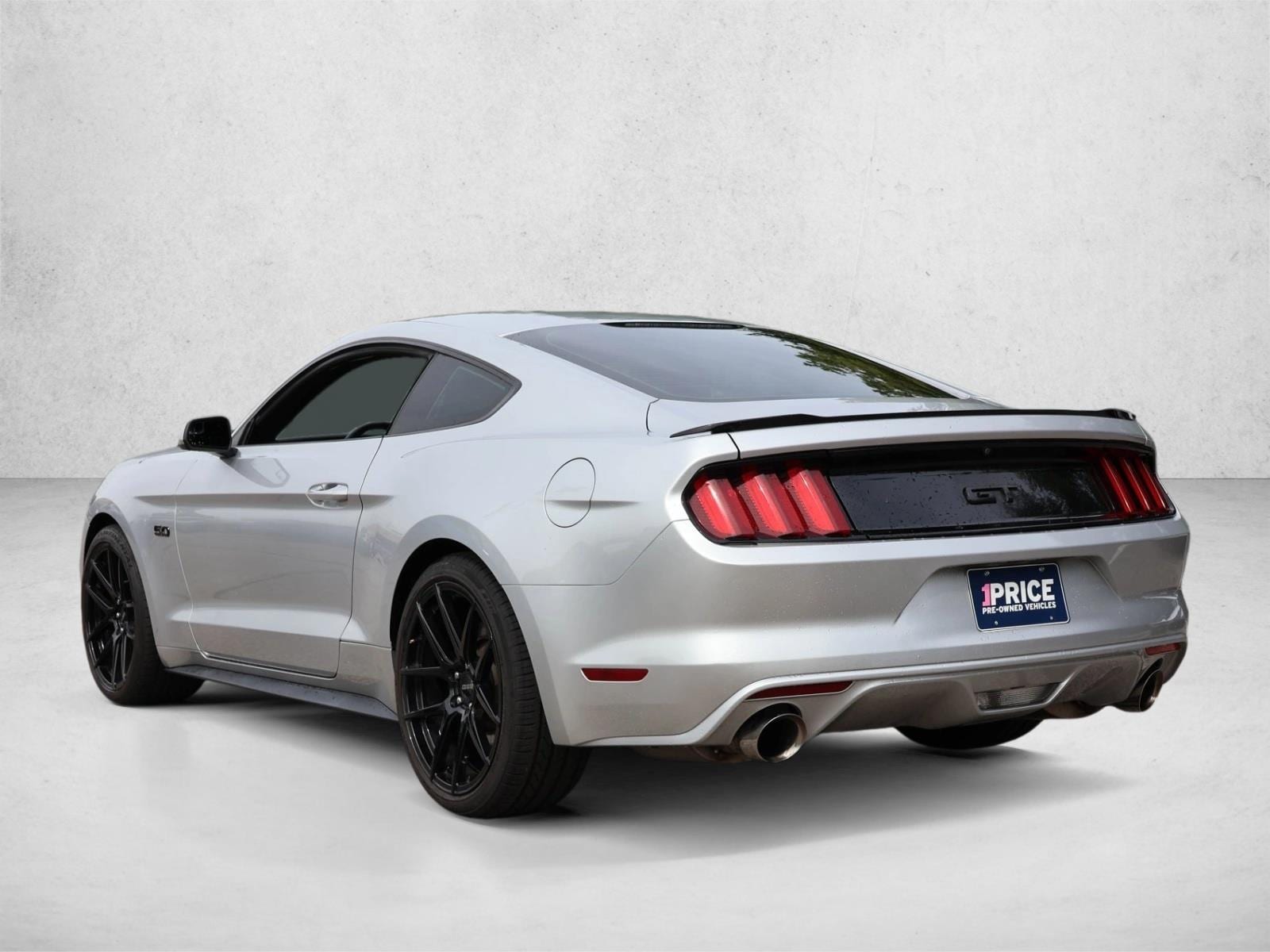 2017 Ford Mustang GT - Photo 7