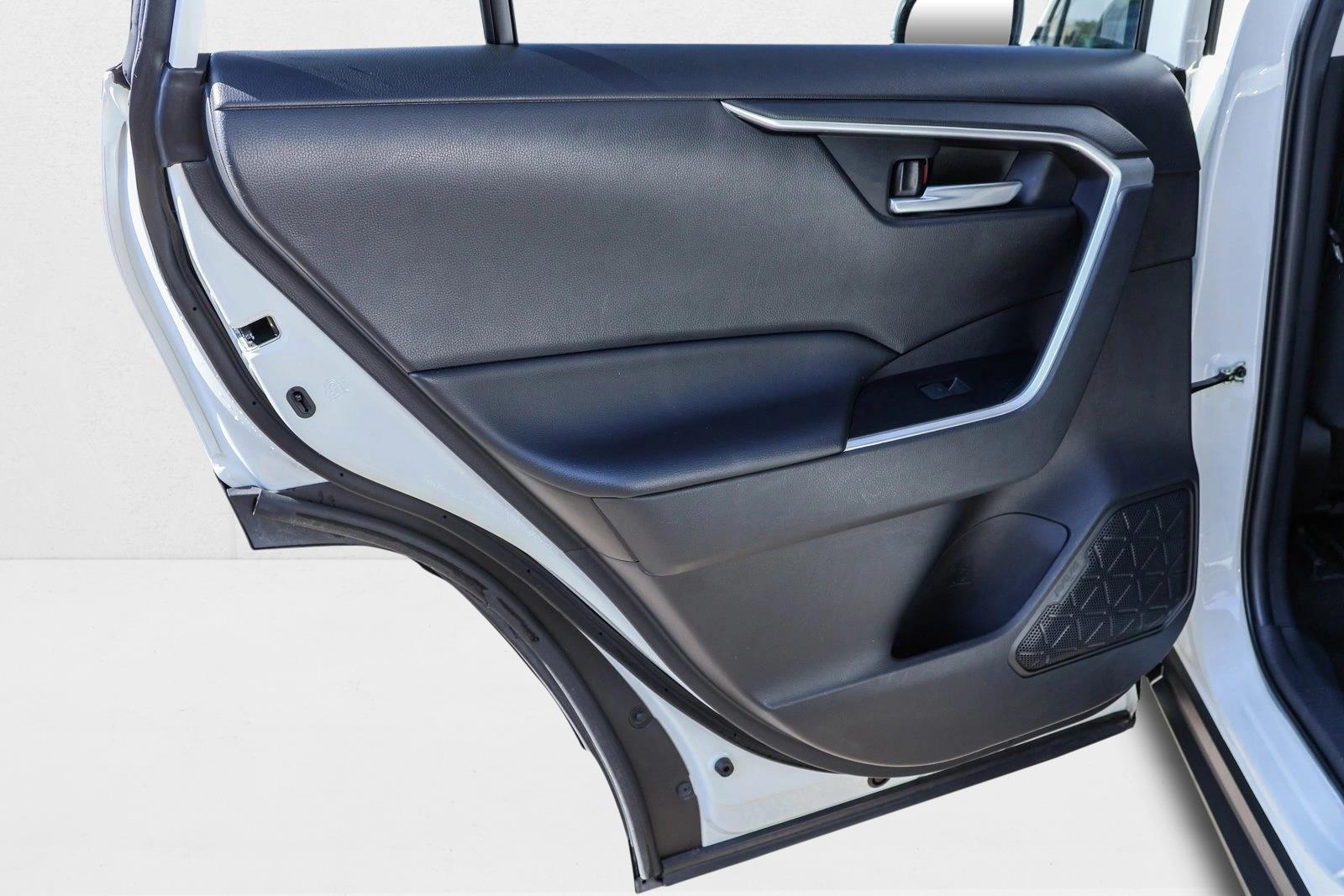 2023 TOYOTA RAV4 - Image 22